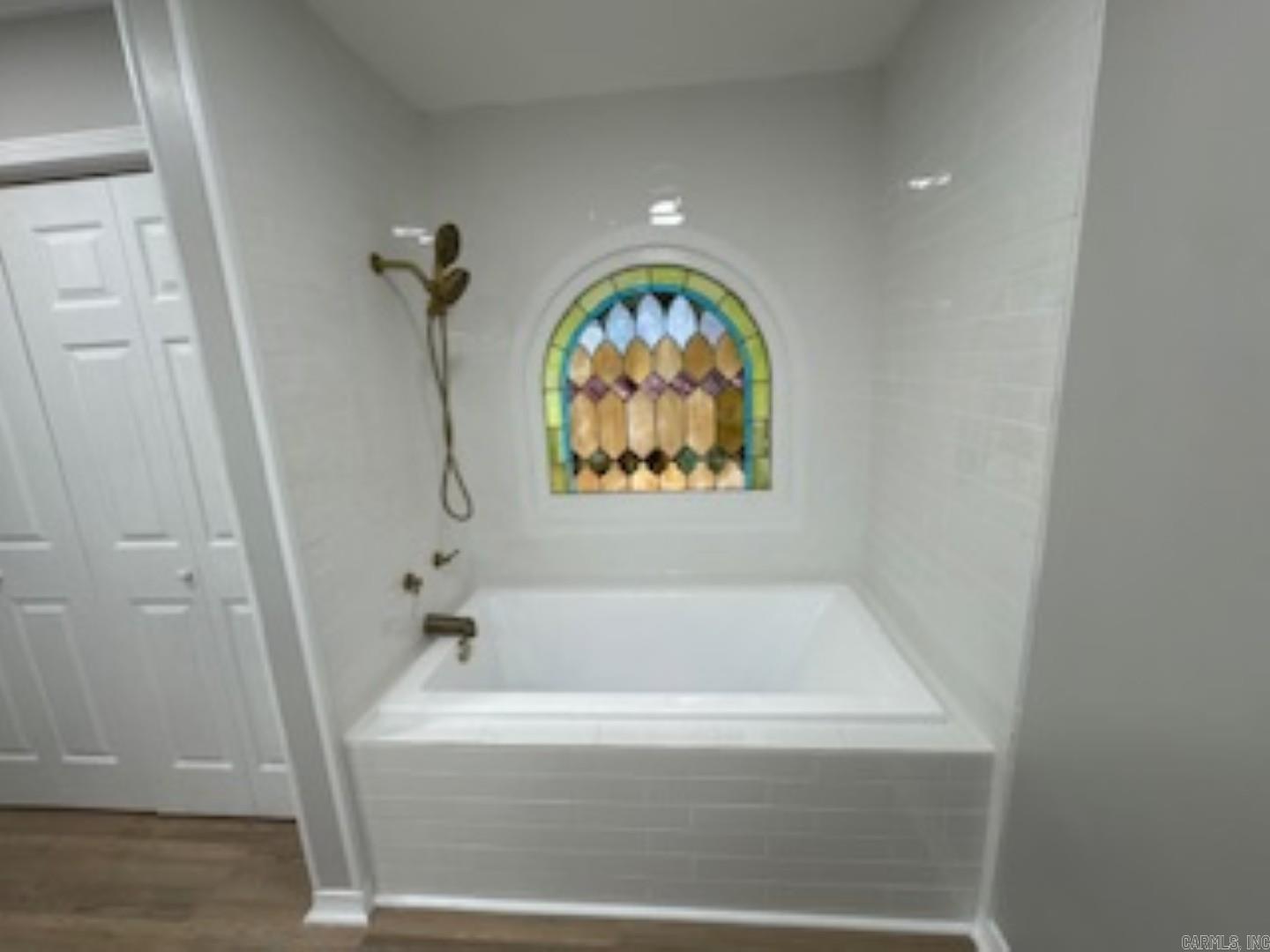 PINE HILLS - Residential