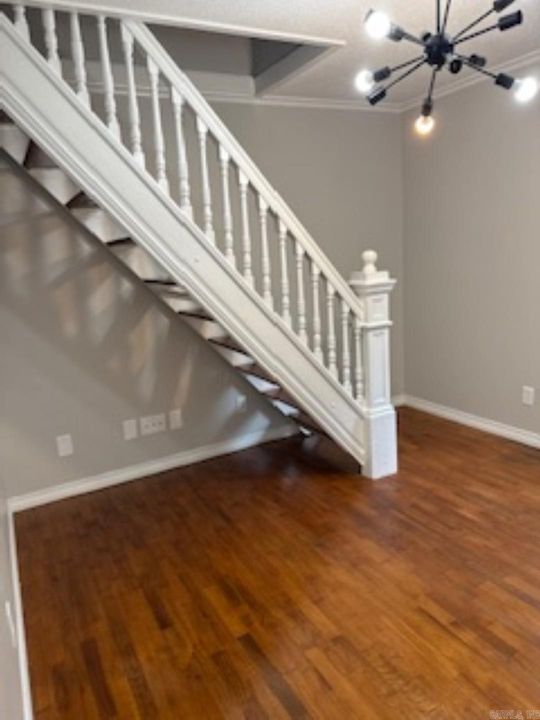 PINE HILLS - Residential