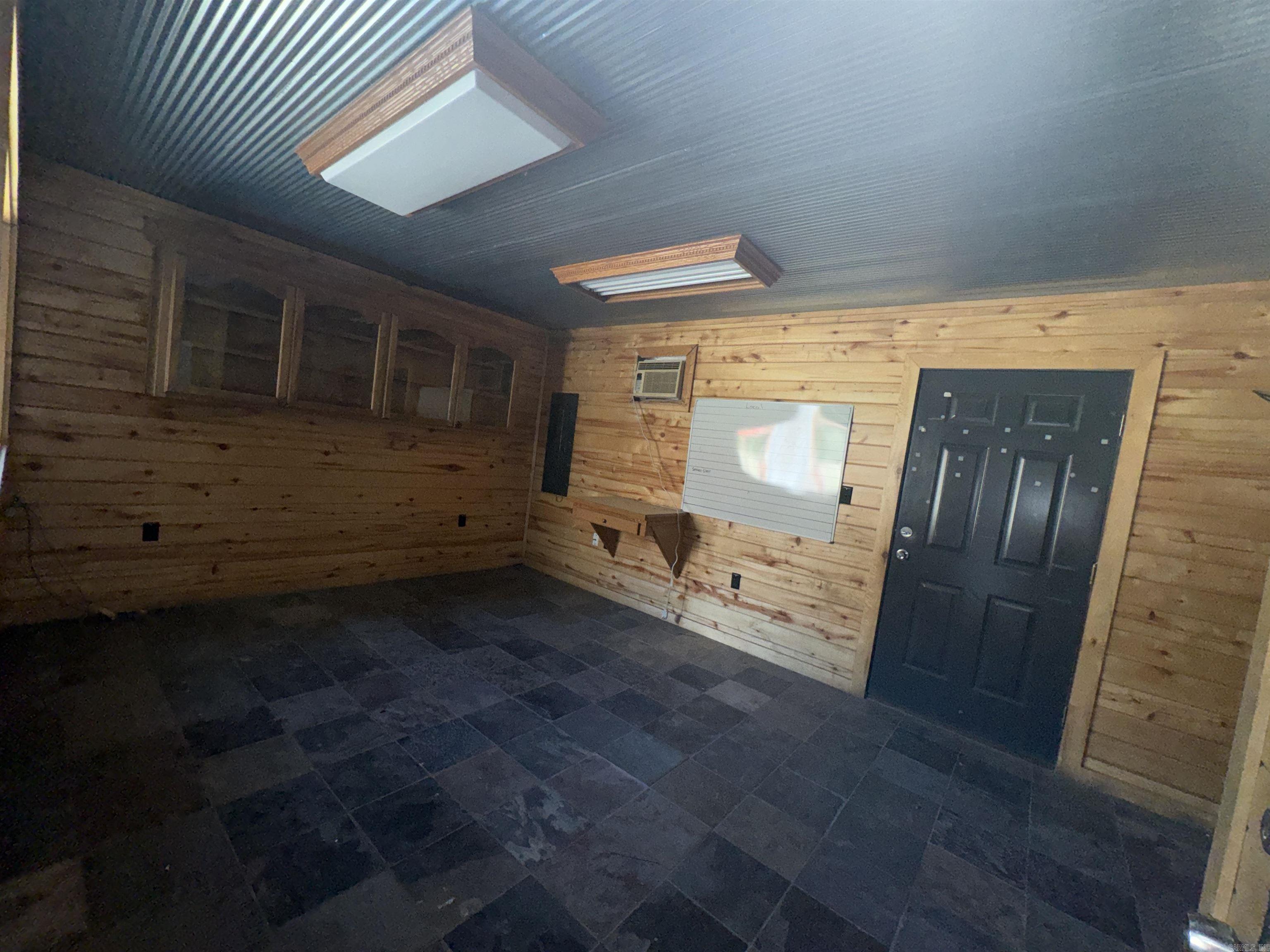 Metes & Bounds - Farm