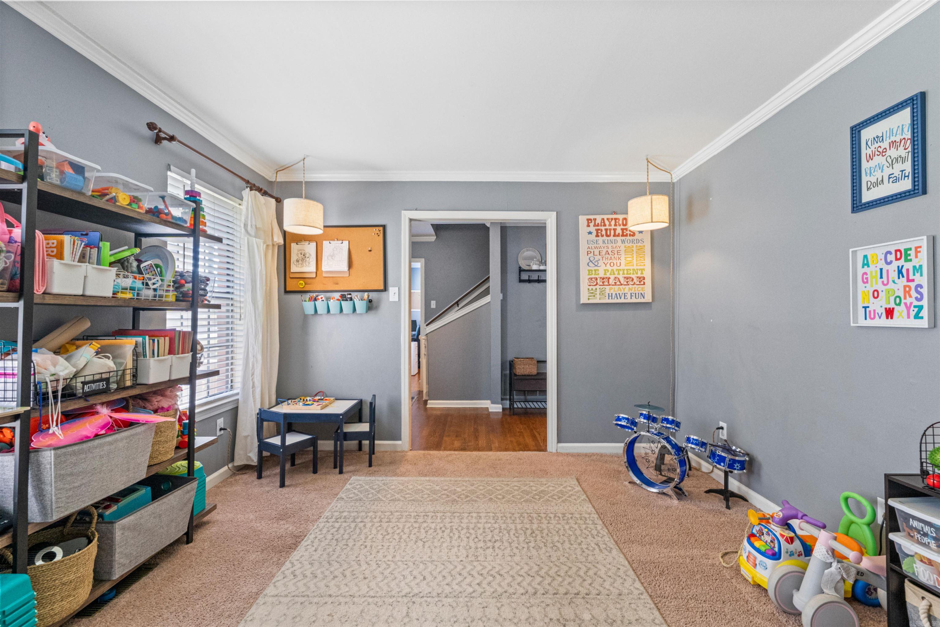 LUDINGTON HGTS - Residential