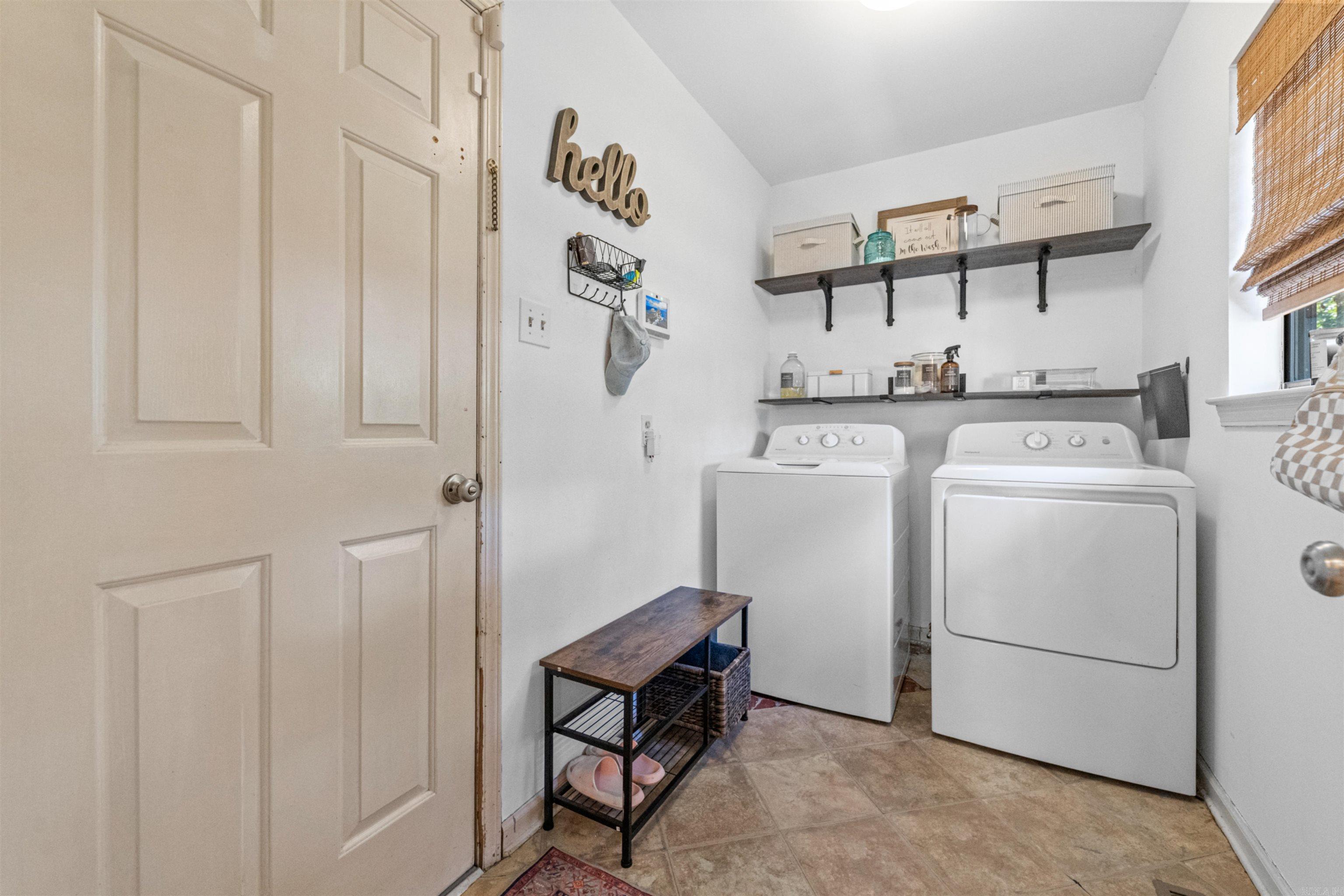 LUDINGTON HGTS - Residential