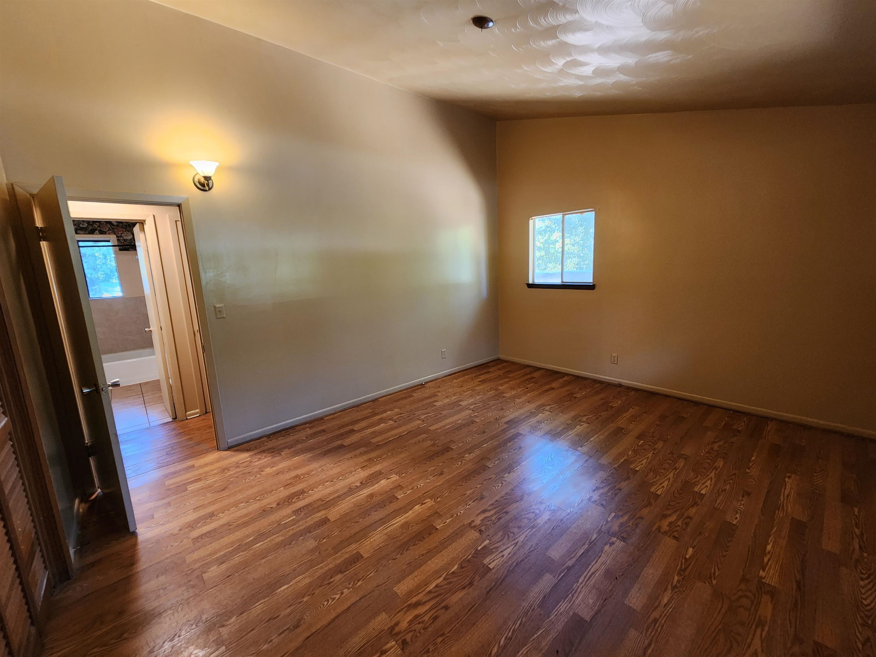 Navajo Second - Residential