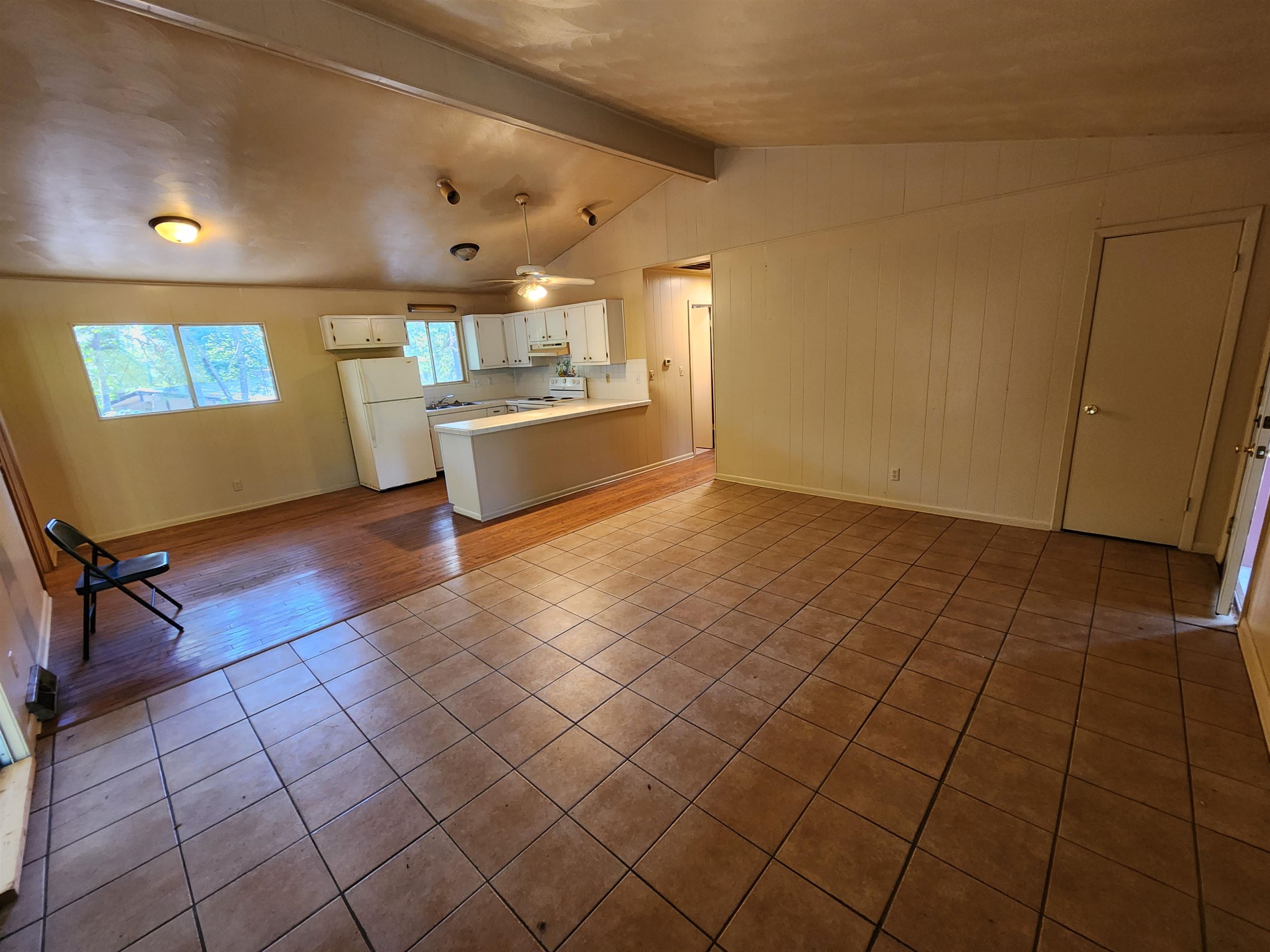 Navajo Second - Residential