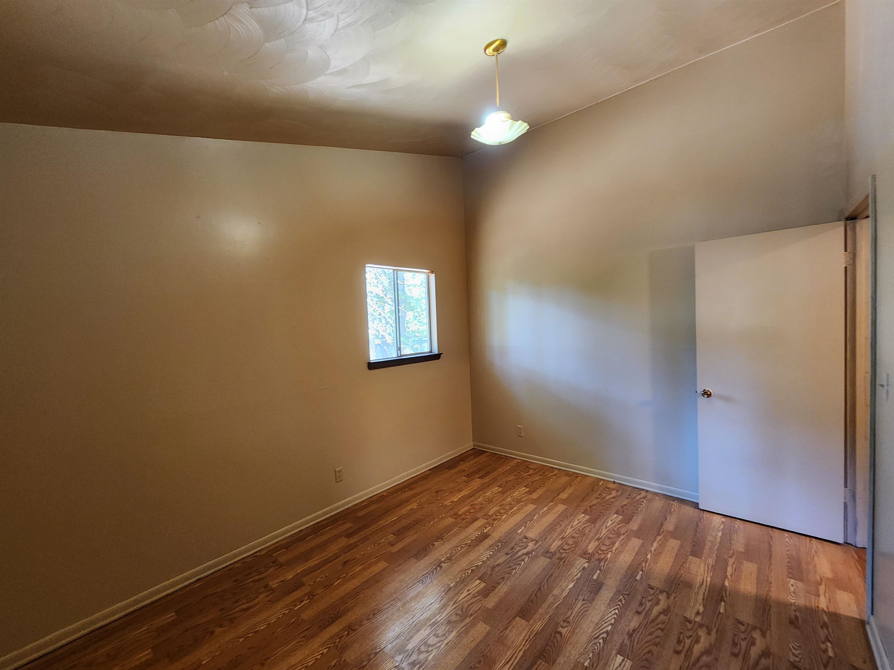 Navajo Second - Residential