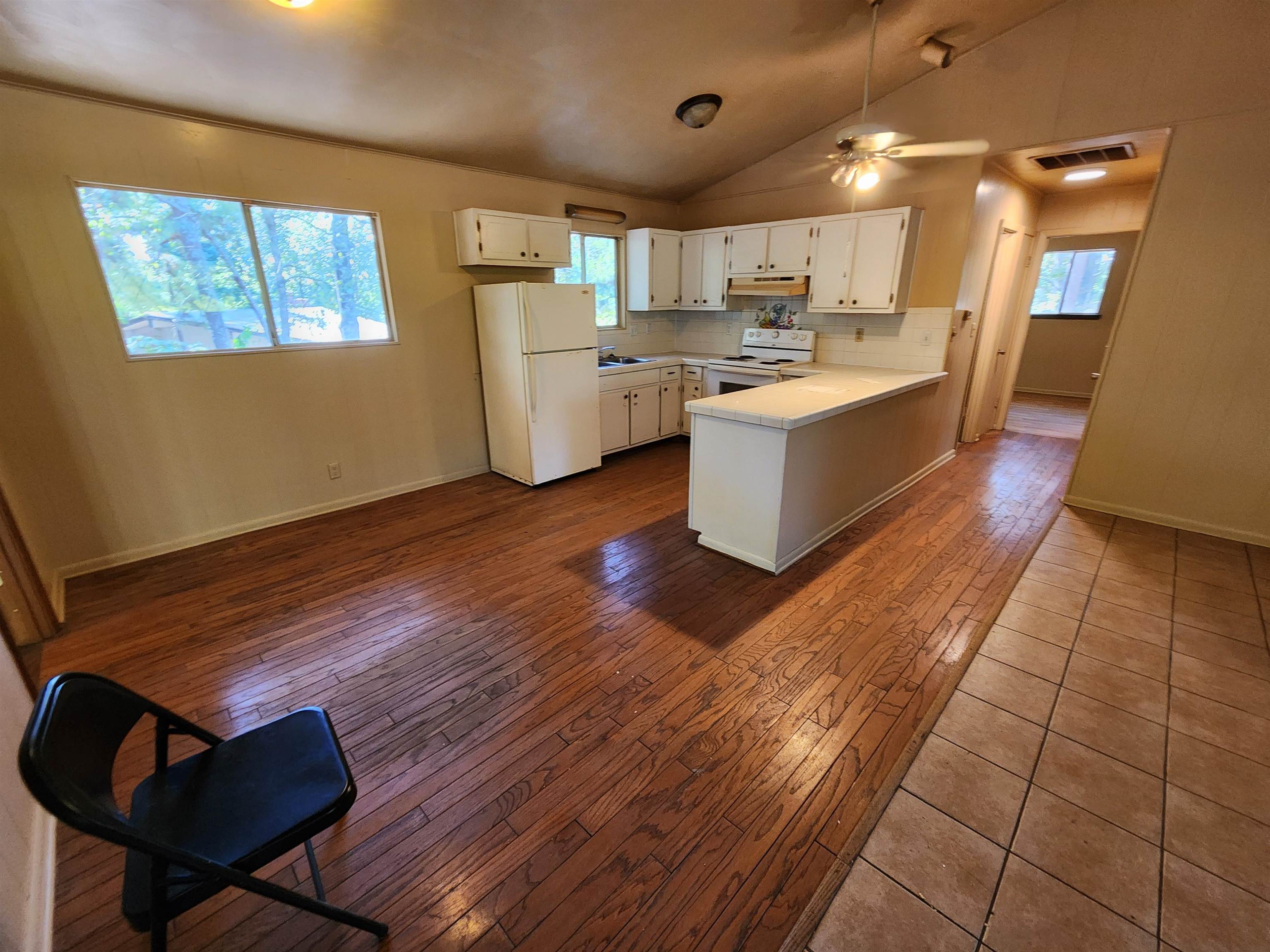 Navajo Second - Residential