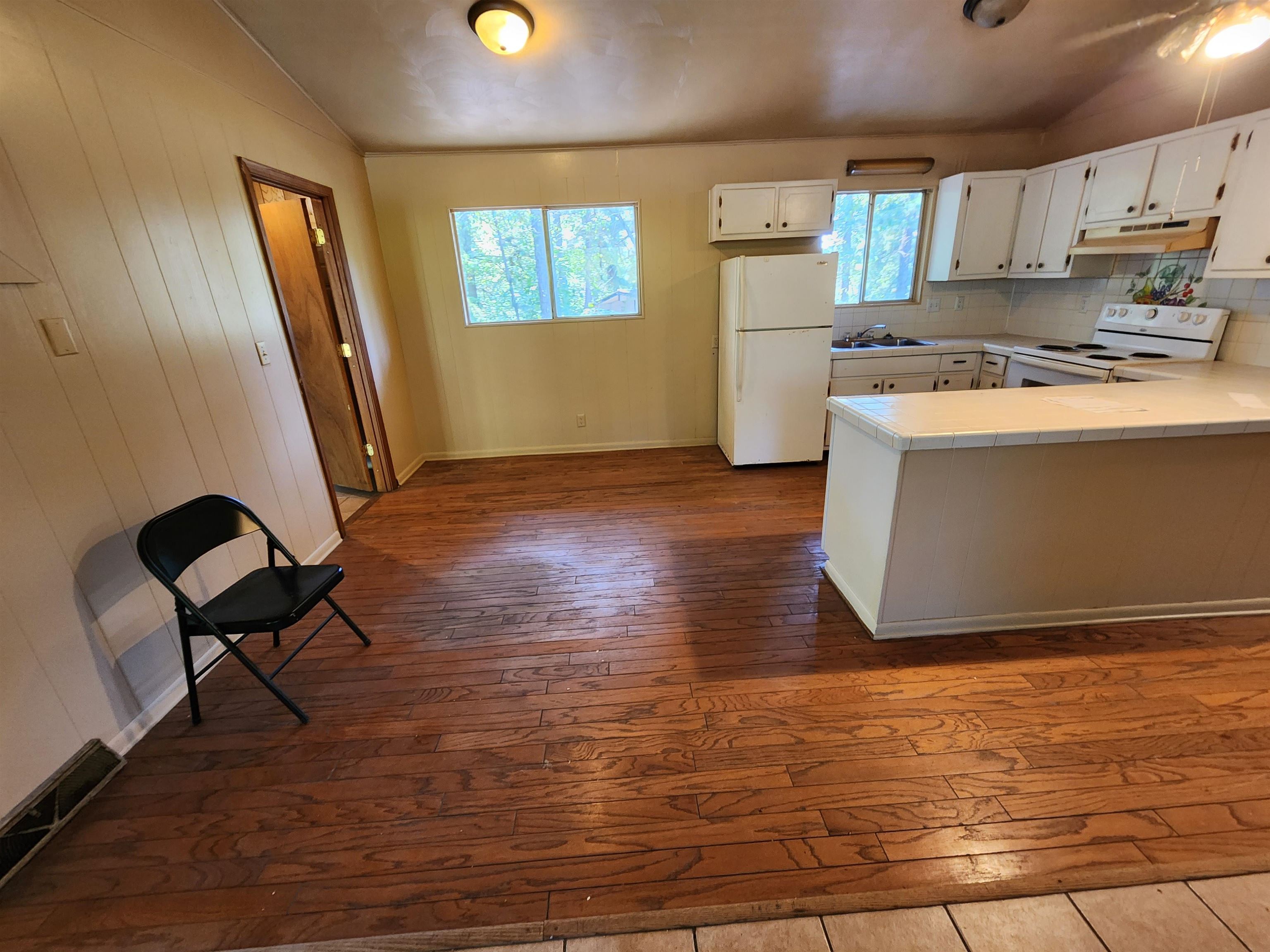 Navajo Second - Residential