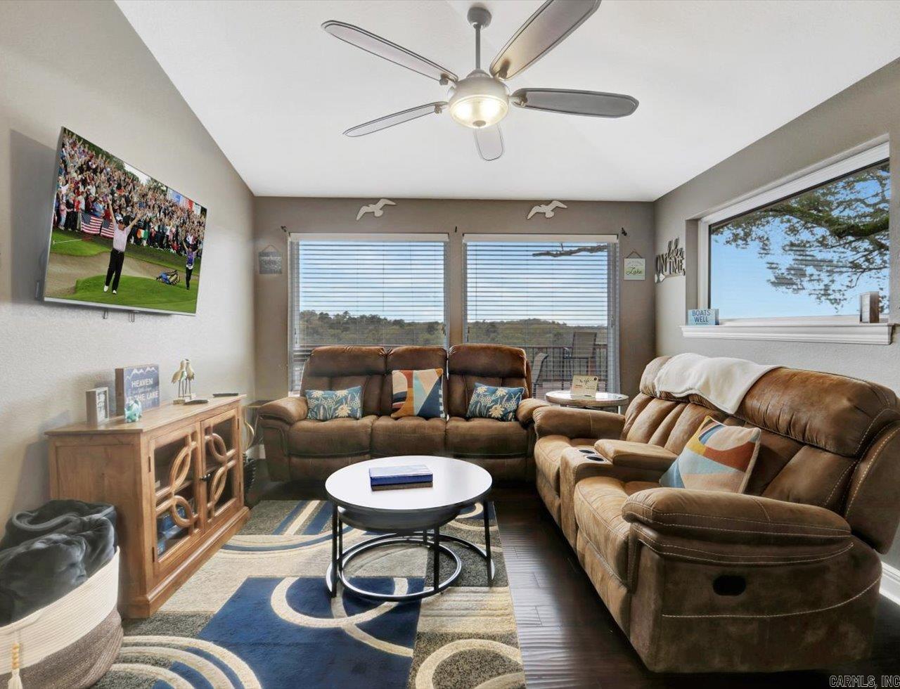 LAKE CATHERINE IND. ESTATES - Residential