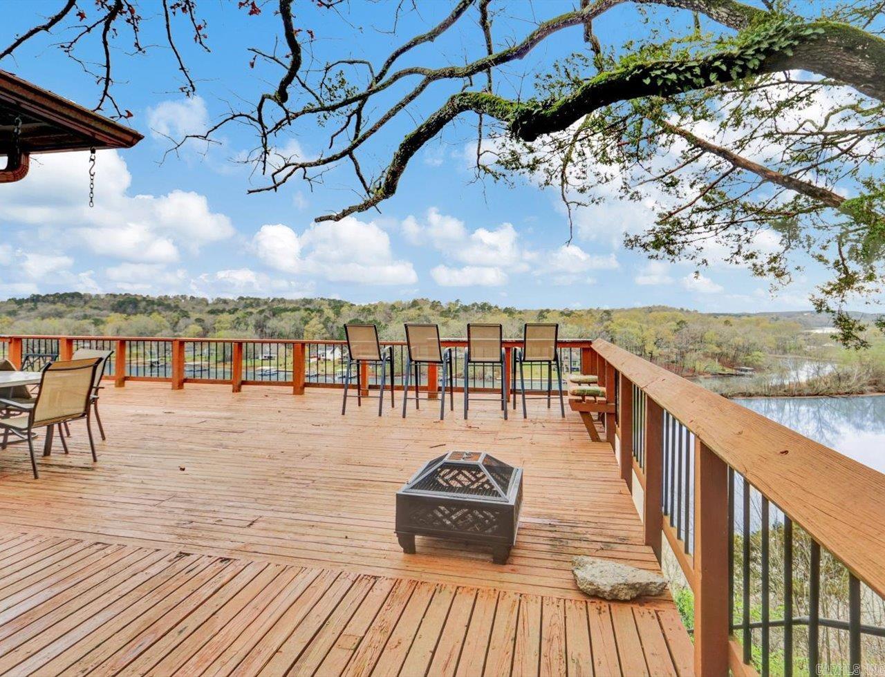 LAKE CATHERINE IND. ESTATES - Residential