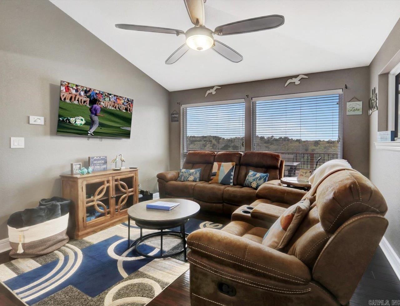 LAKE CATHERINE IND. ESTATES - Residential