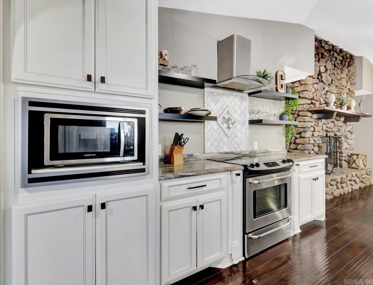 LAKE CATHERINE IND. ESTATES - Residential