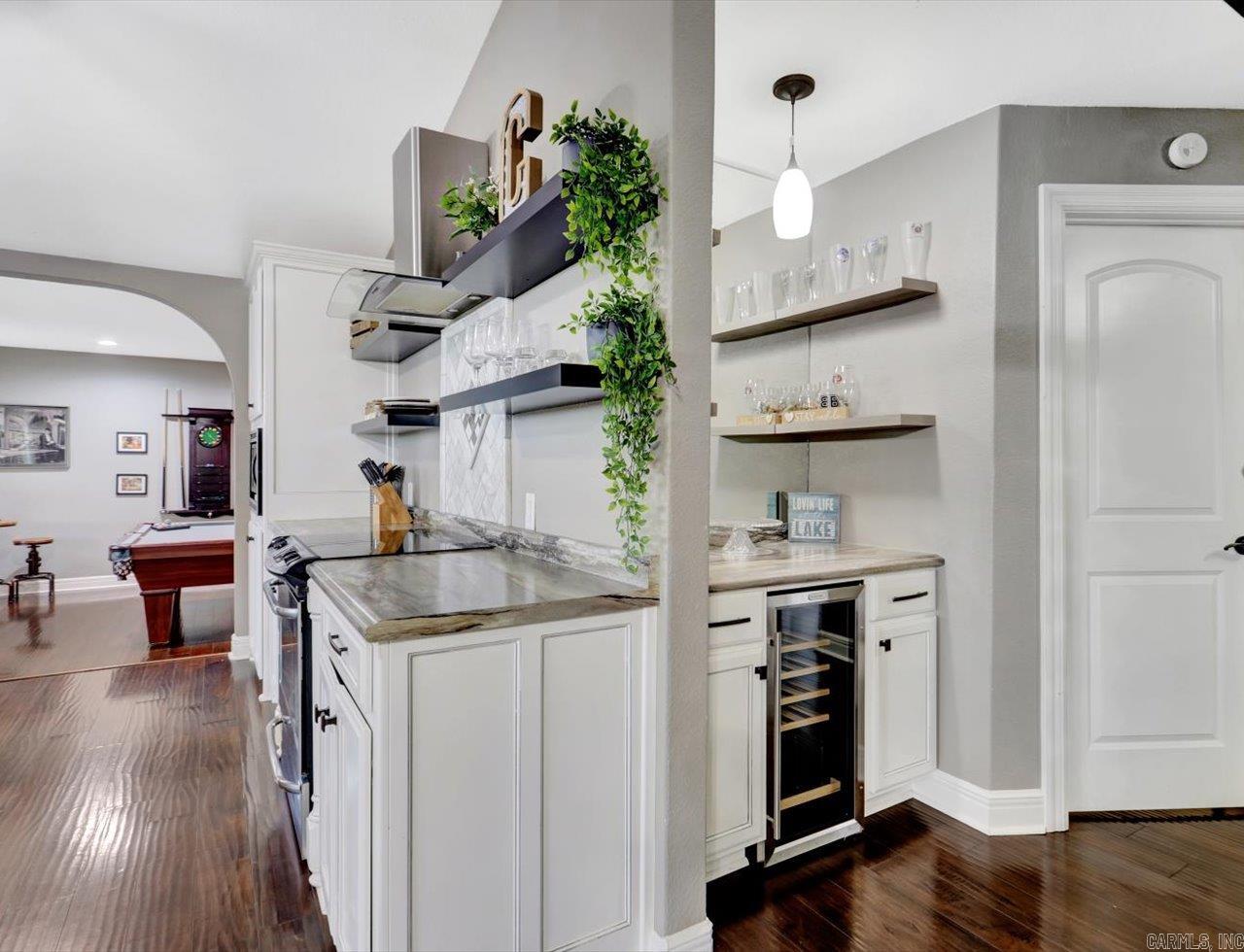 LAKE CATHERINE IND. ESTATES - Residential