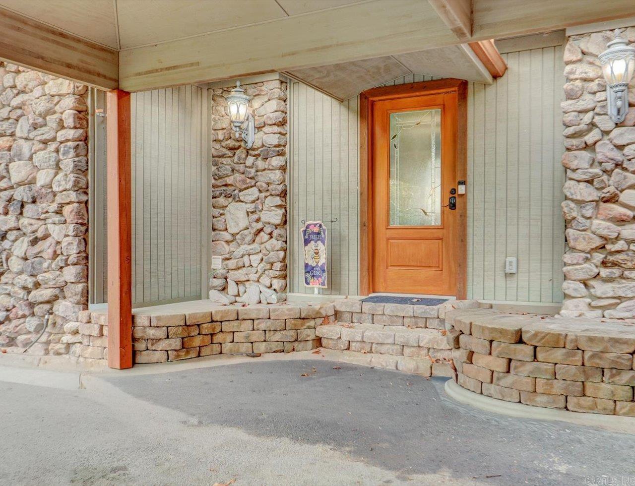 LAKE CATHERINE IND. ESTATES - Residential