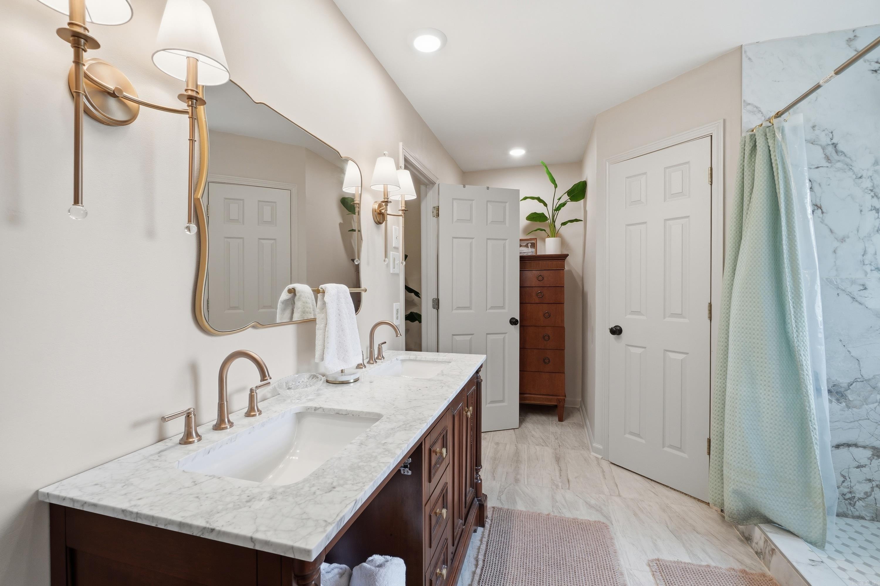 WHITNEY WOODS - Residential