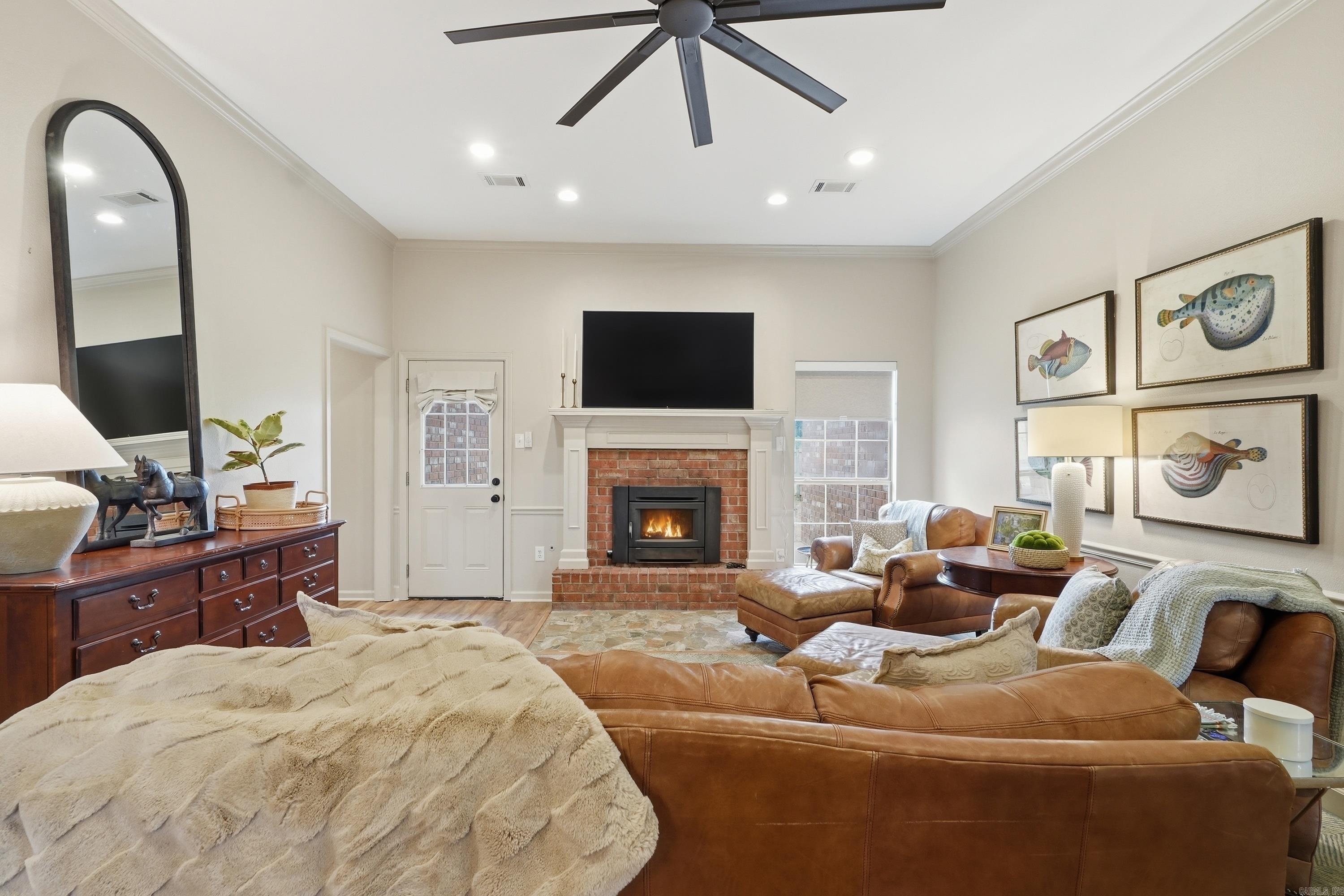 WHITNEY WOODS - Residential