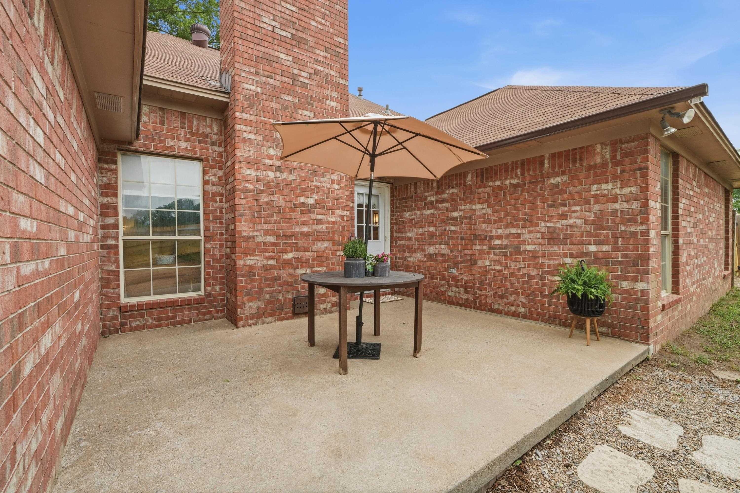 WHITNEY WOODS - Residential