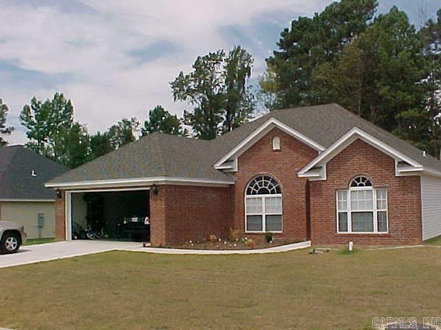 Excellent home for your family in an established neighborhood!