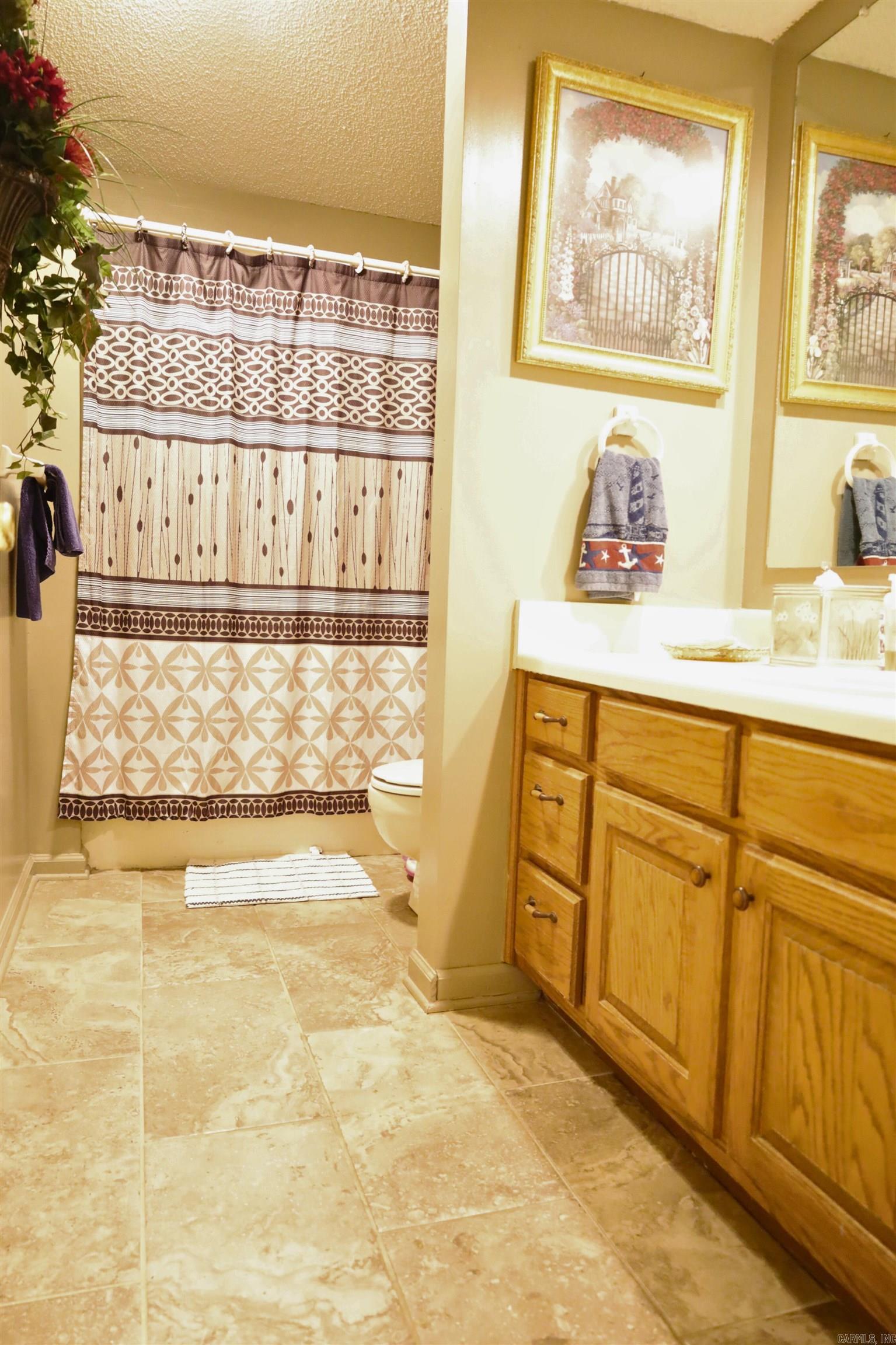 Summerhill Drive - Residential