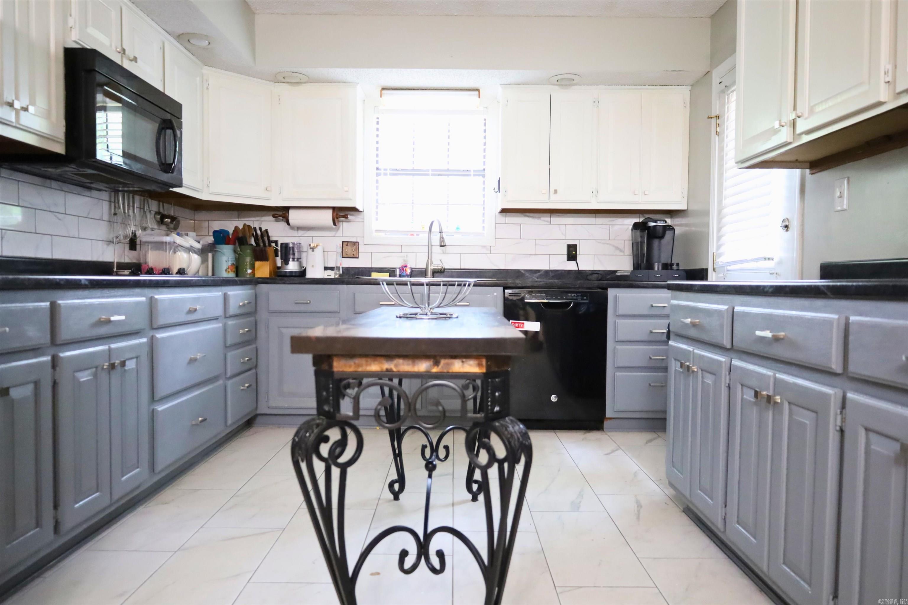 Summerhill Drive - Residential