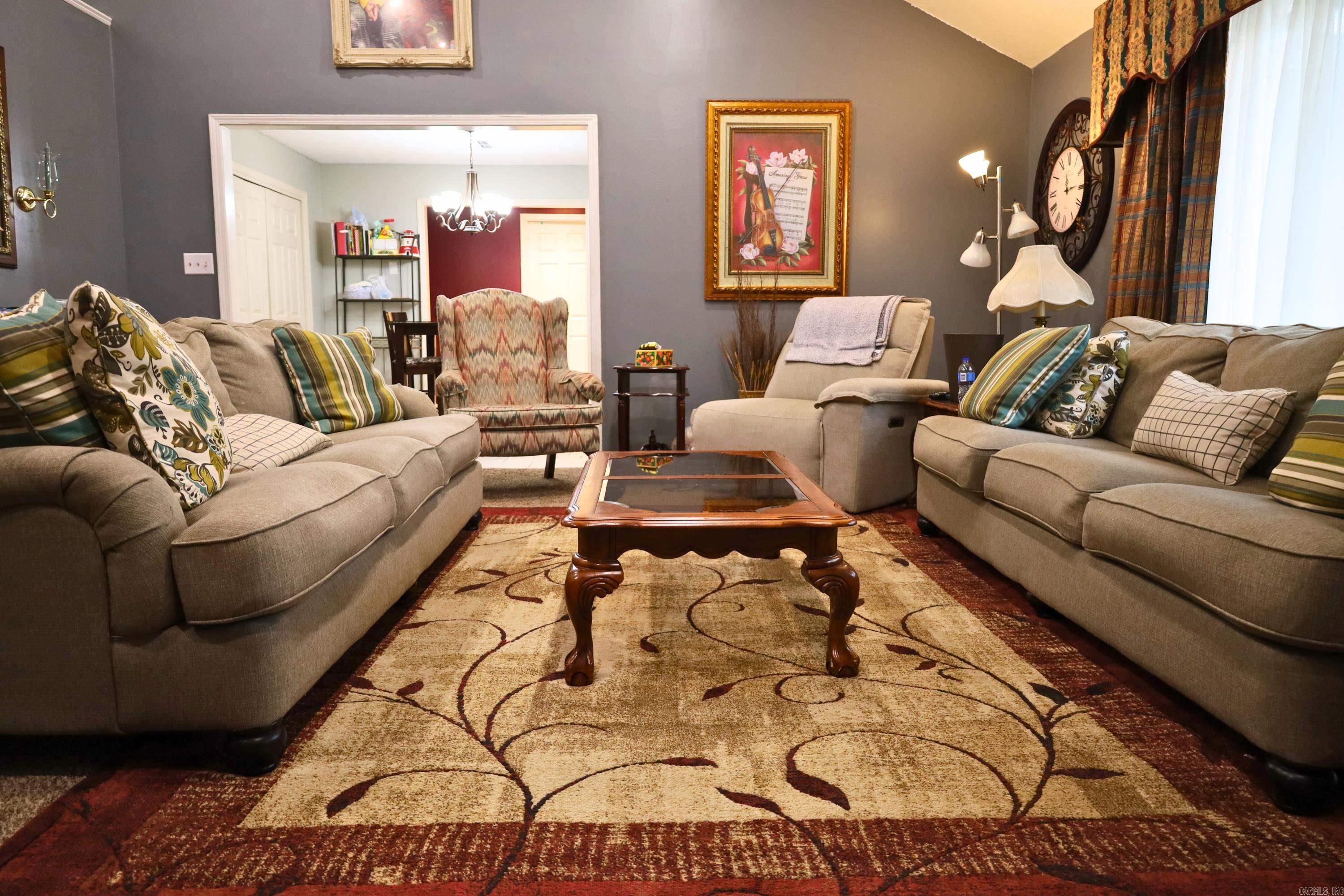 Summerhill Drive - Residential