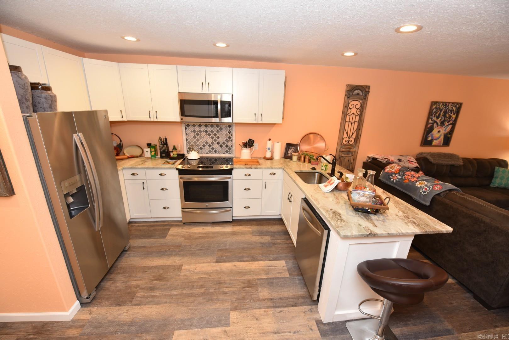 CHELSEA GLADE CONDO - Residential