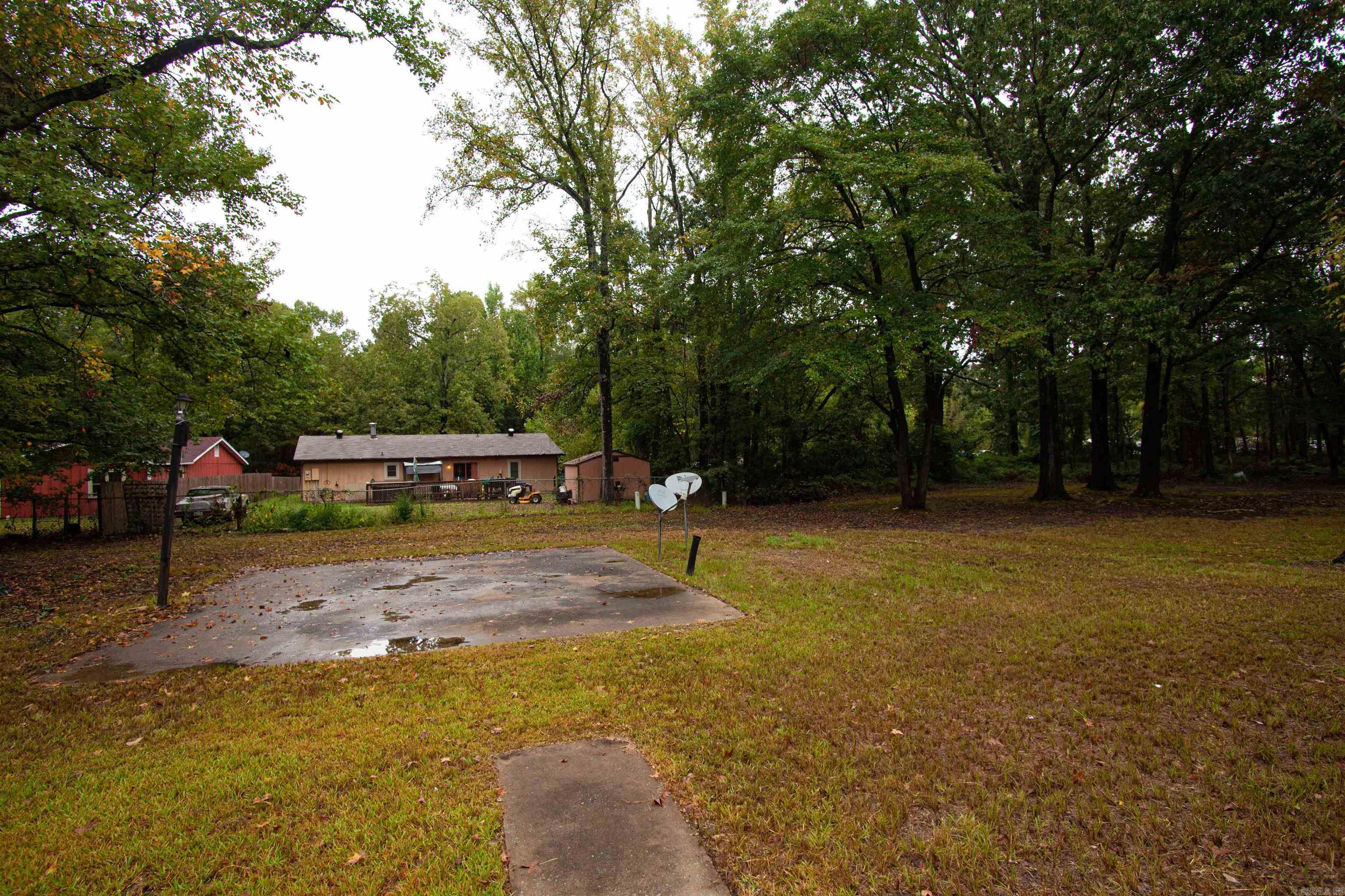 Twin Oaks - Residential Lease