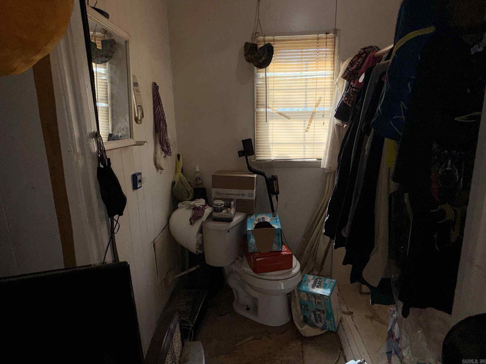 MONKS J W NORTHWESTERN - Residential