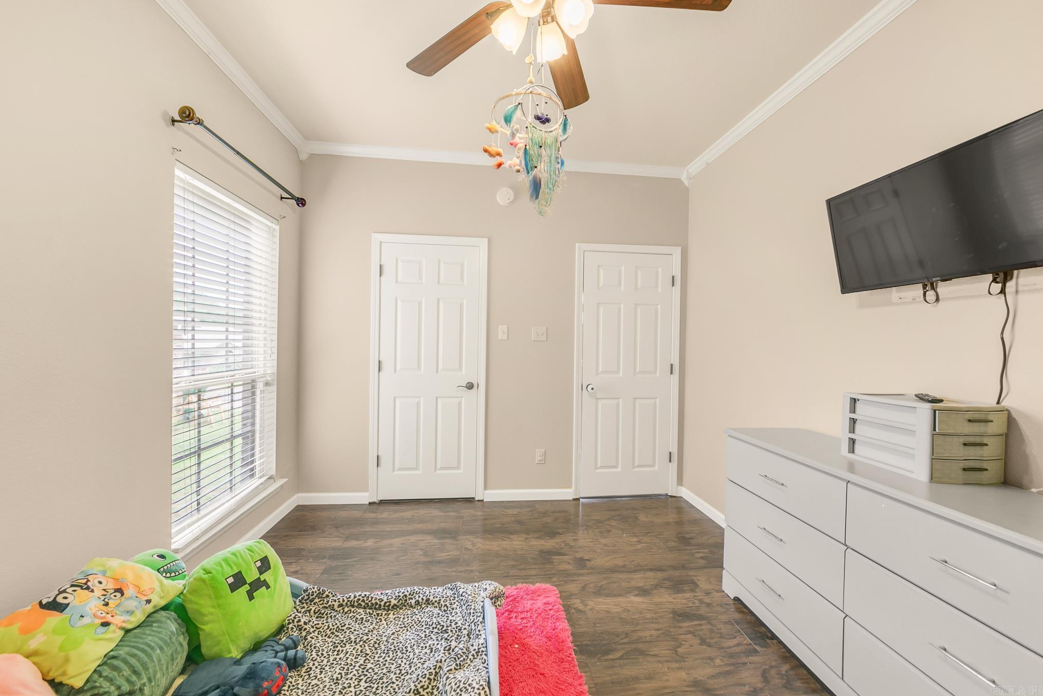 CROSS CREEK - Residential