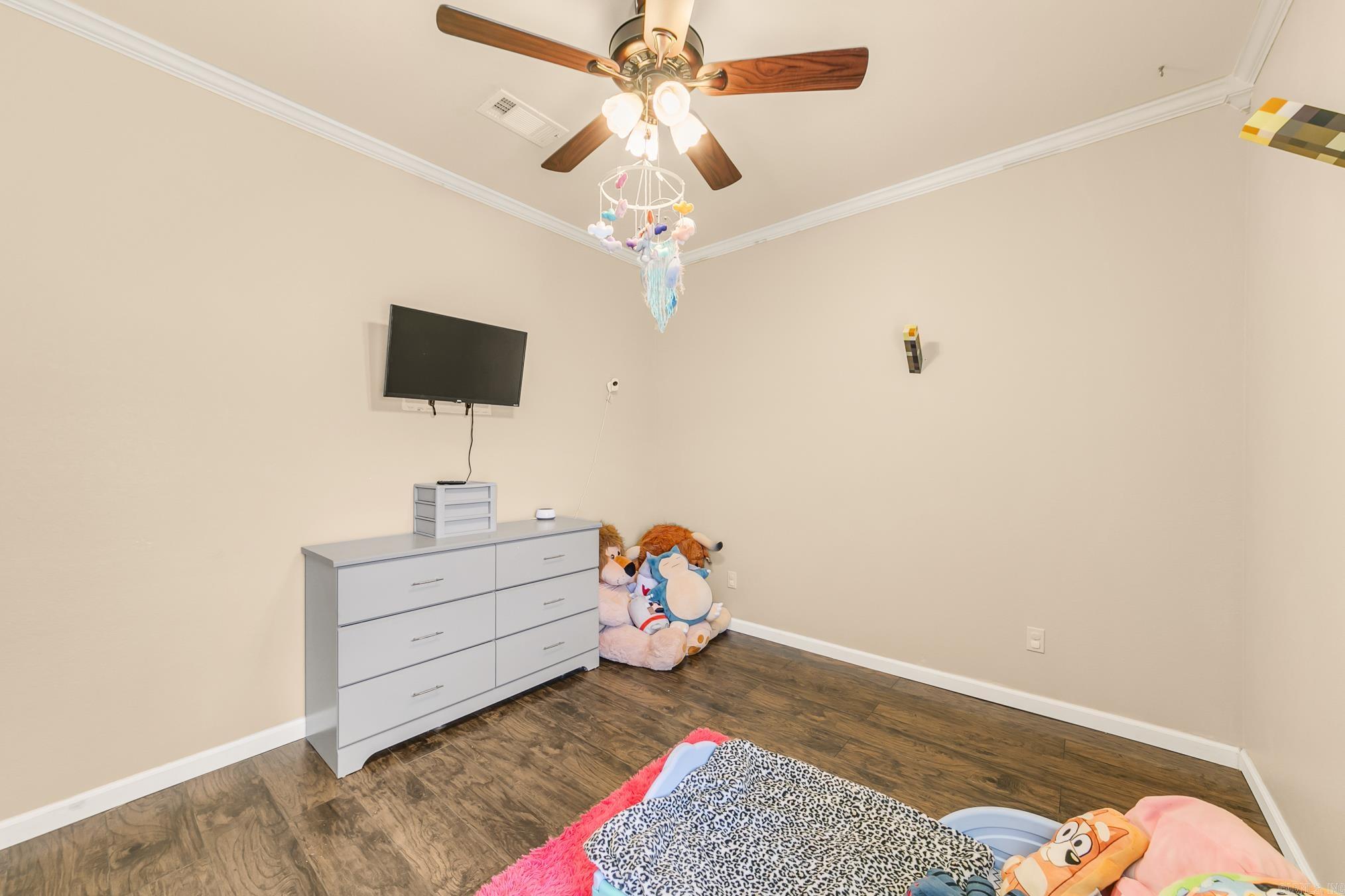 CROSS CREEK - Residential