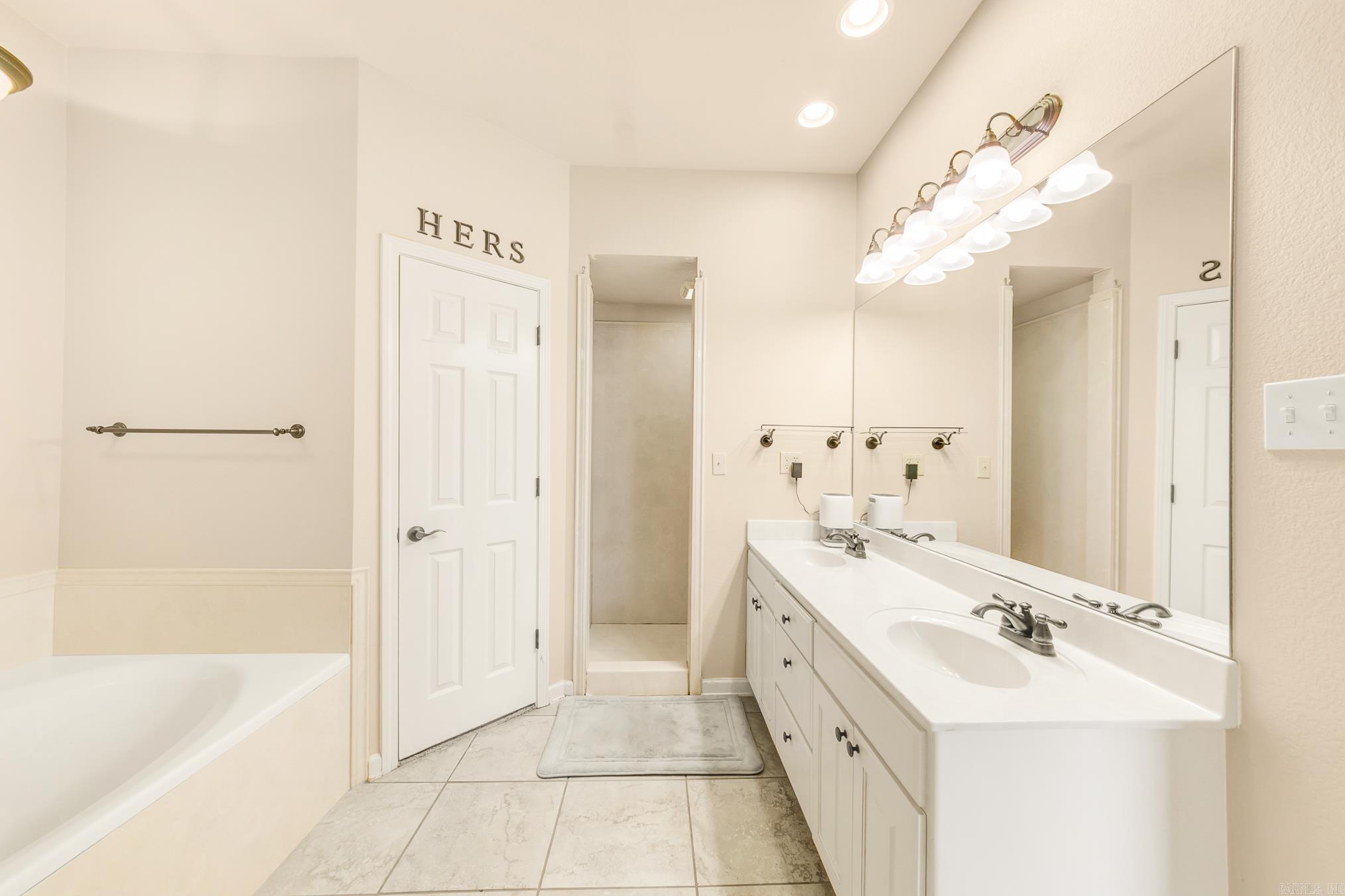 CROSS CREEK - Residential