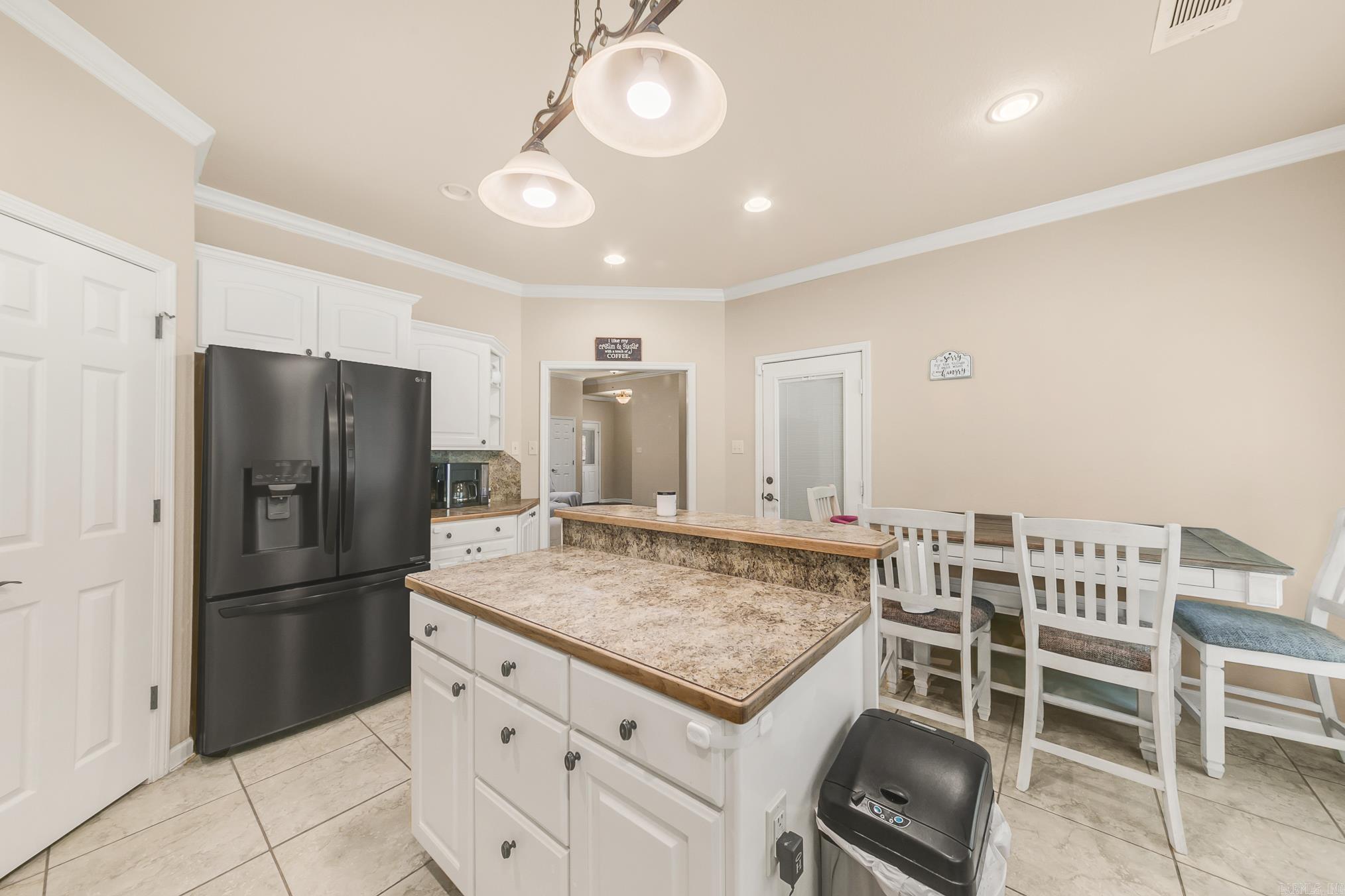 CROSS CREEK - Residential