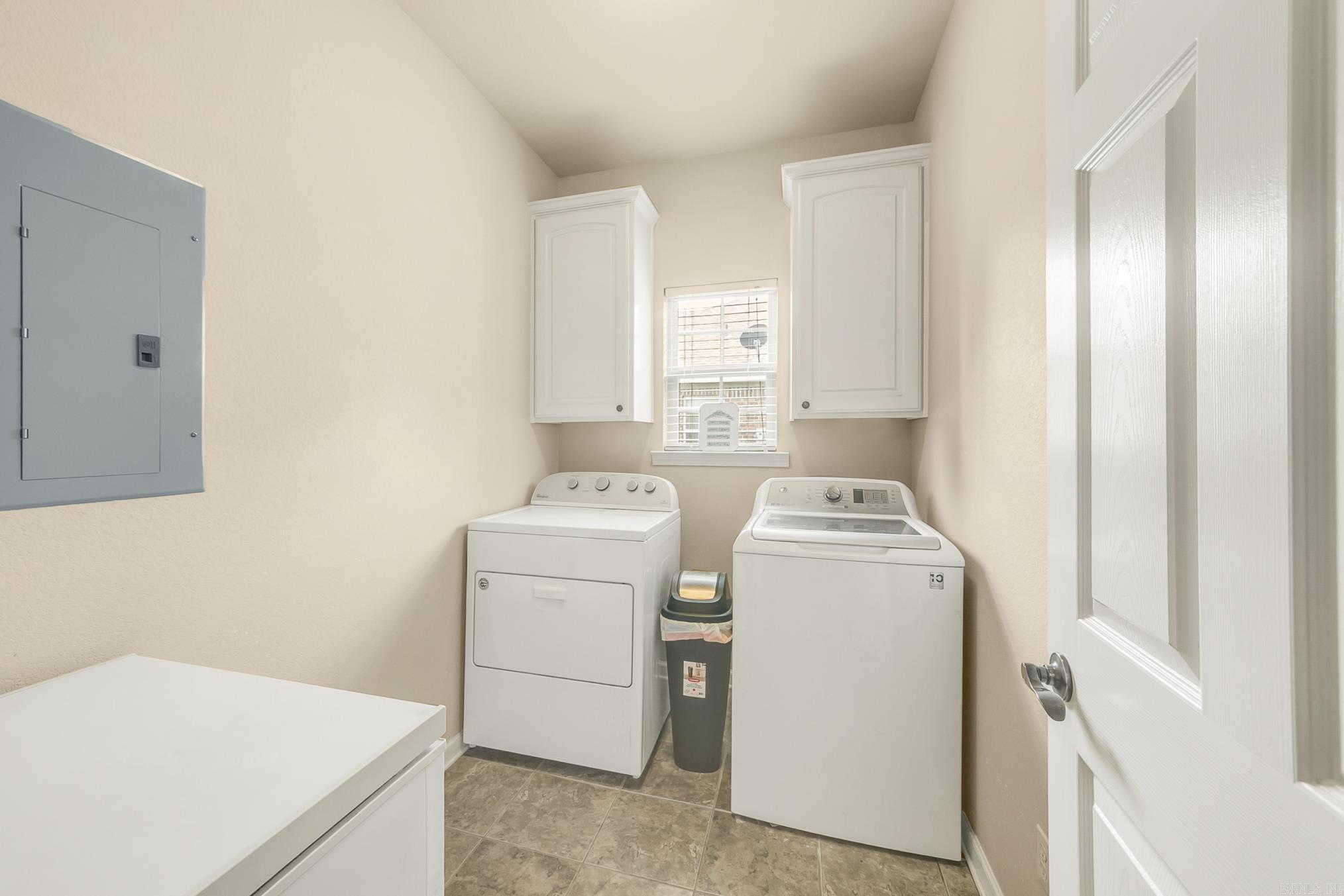 CROSS CREEK - Residential