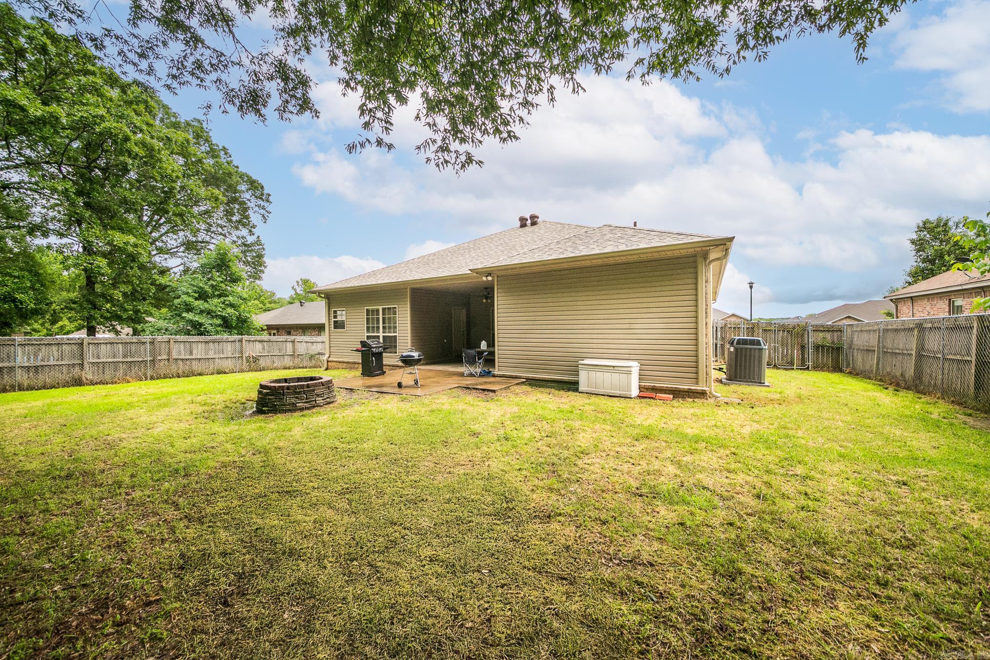 CROSS CREEK - Residential