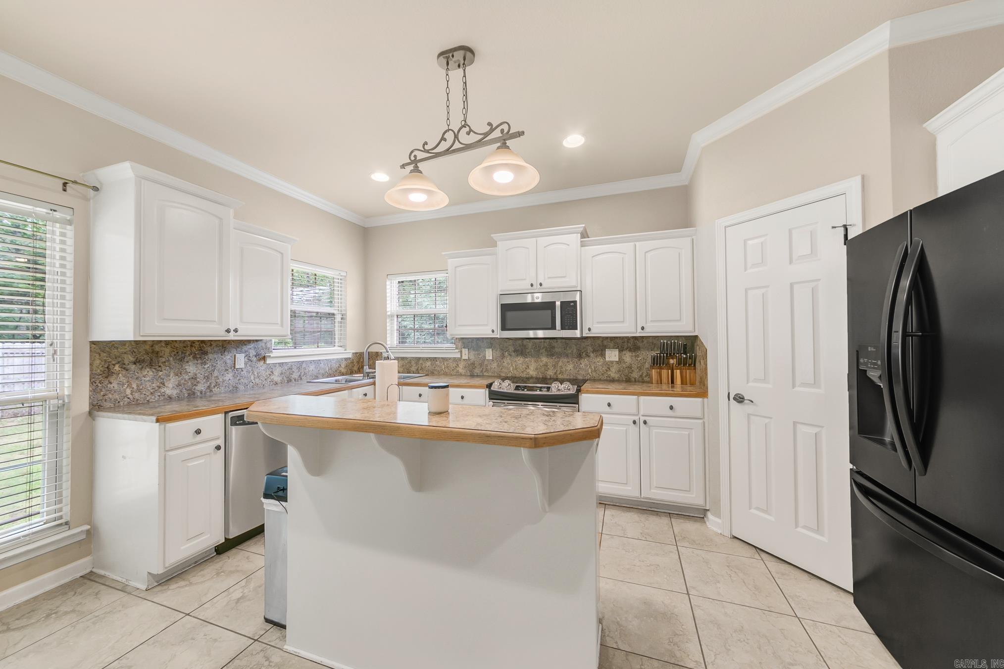 CROSS CREEK - Residential