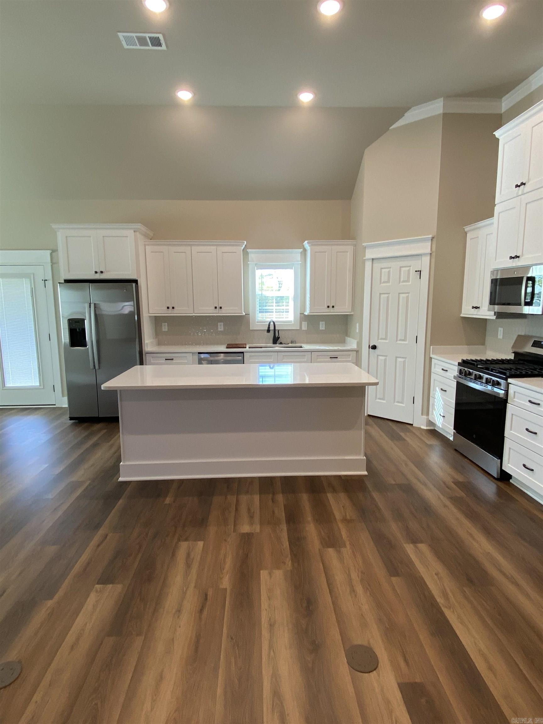 Cypress Pointe - Residential