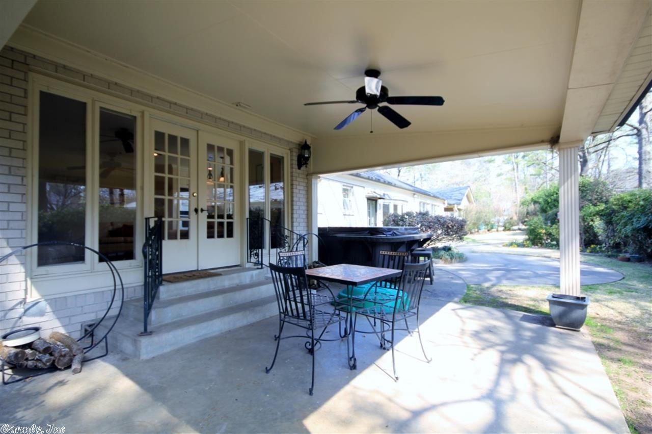 Meeks Manor - Residential