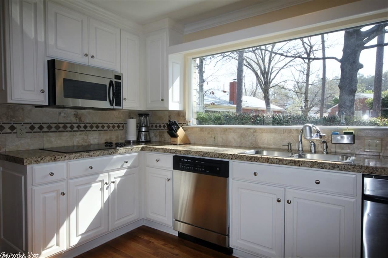 Meeks Manor - Residential