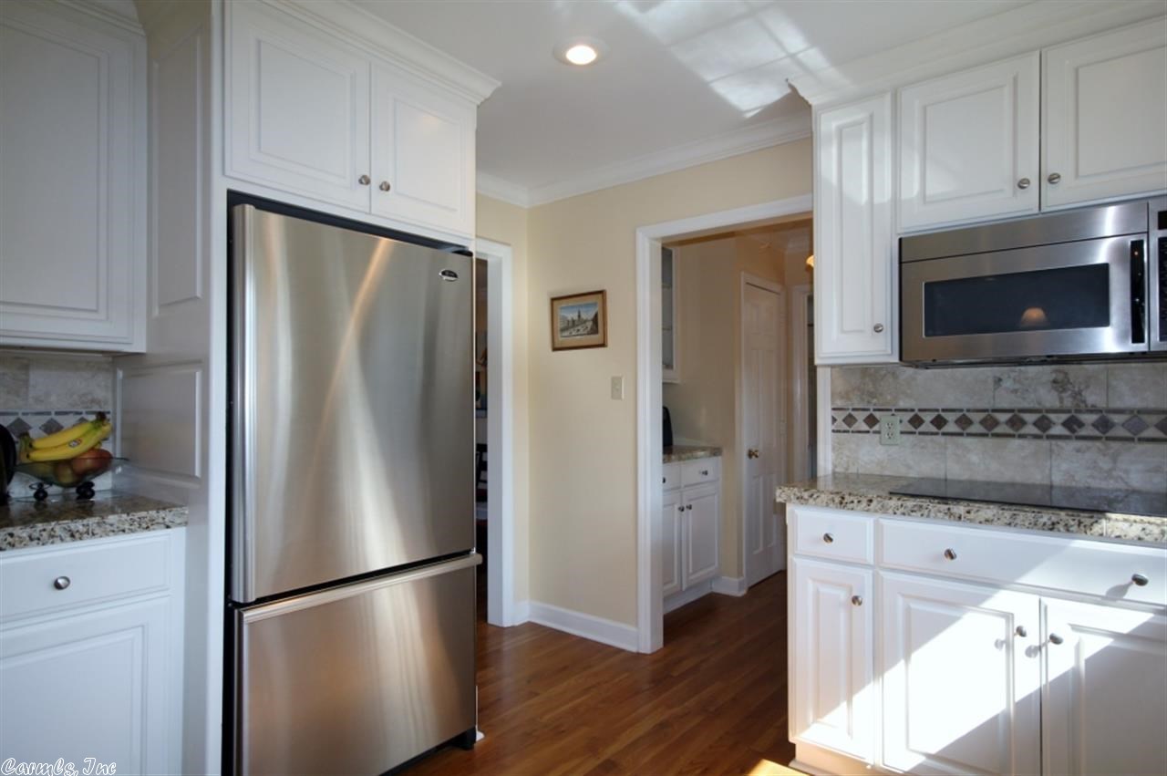 Meeks Manor - Residential