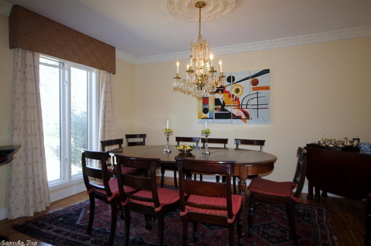 Meeks Manor - Residential