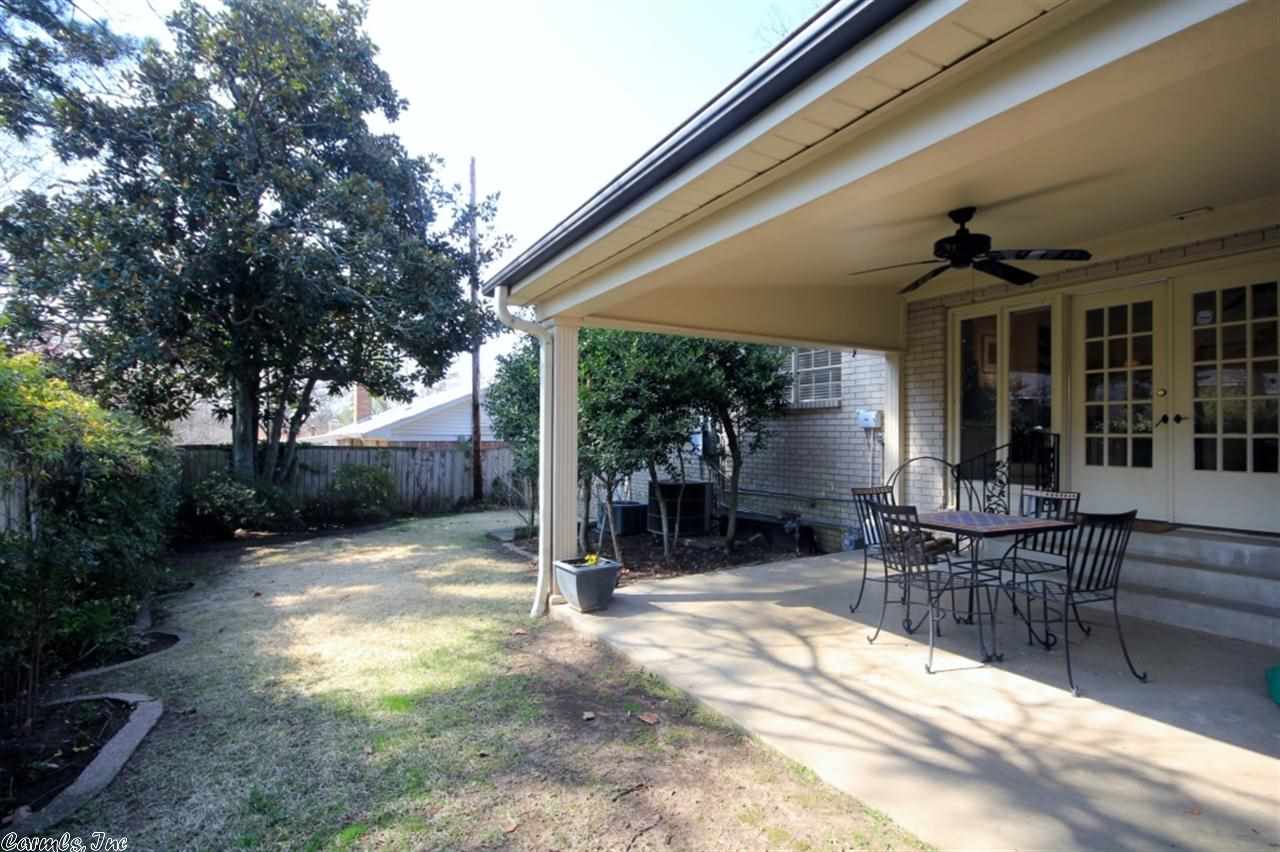 Meeks Manor - Residential