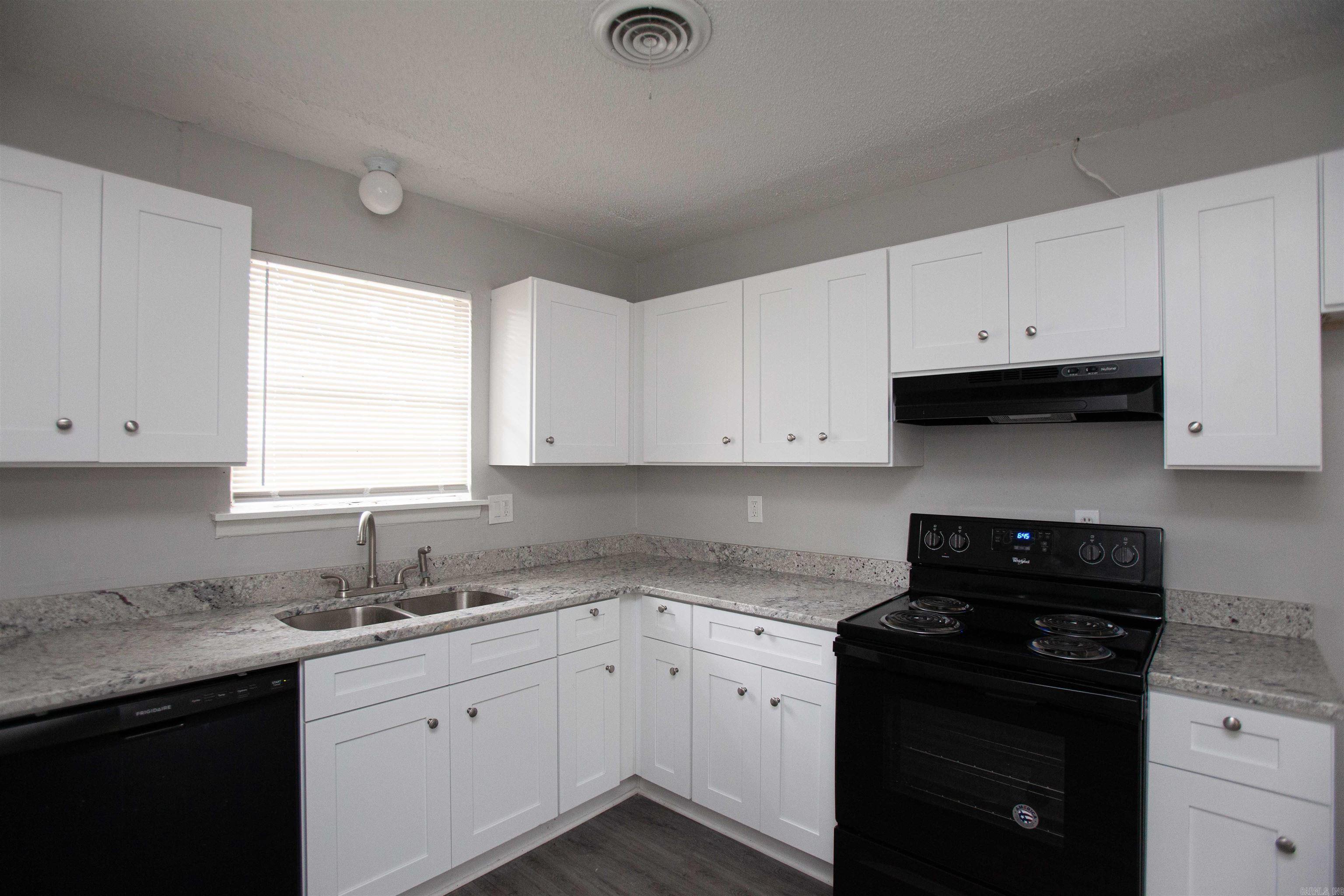 SKYLARK ADDN - Residential