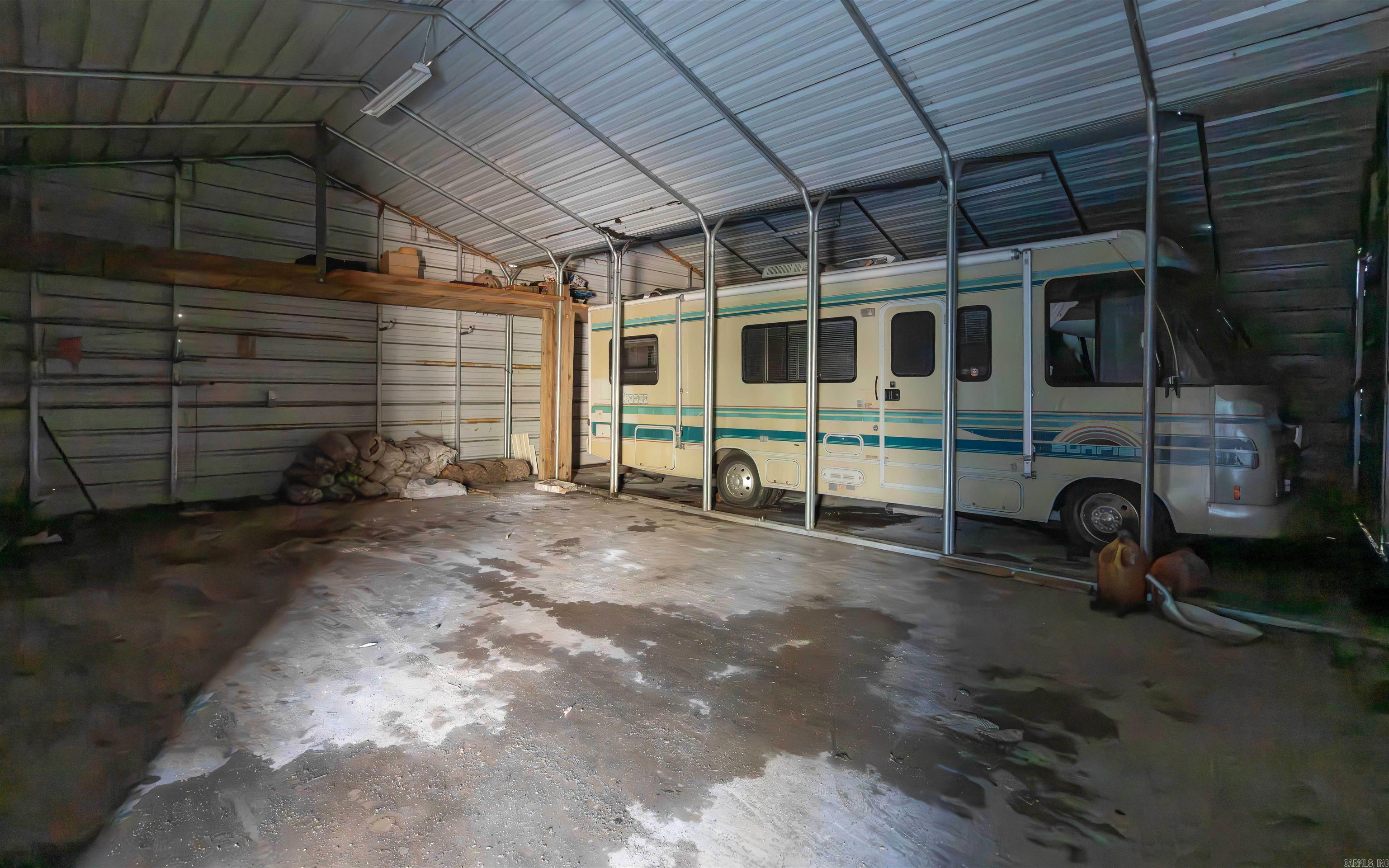 Metes & Bounds - Land