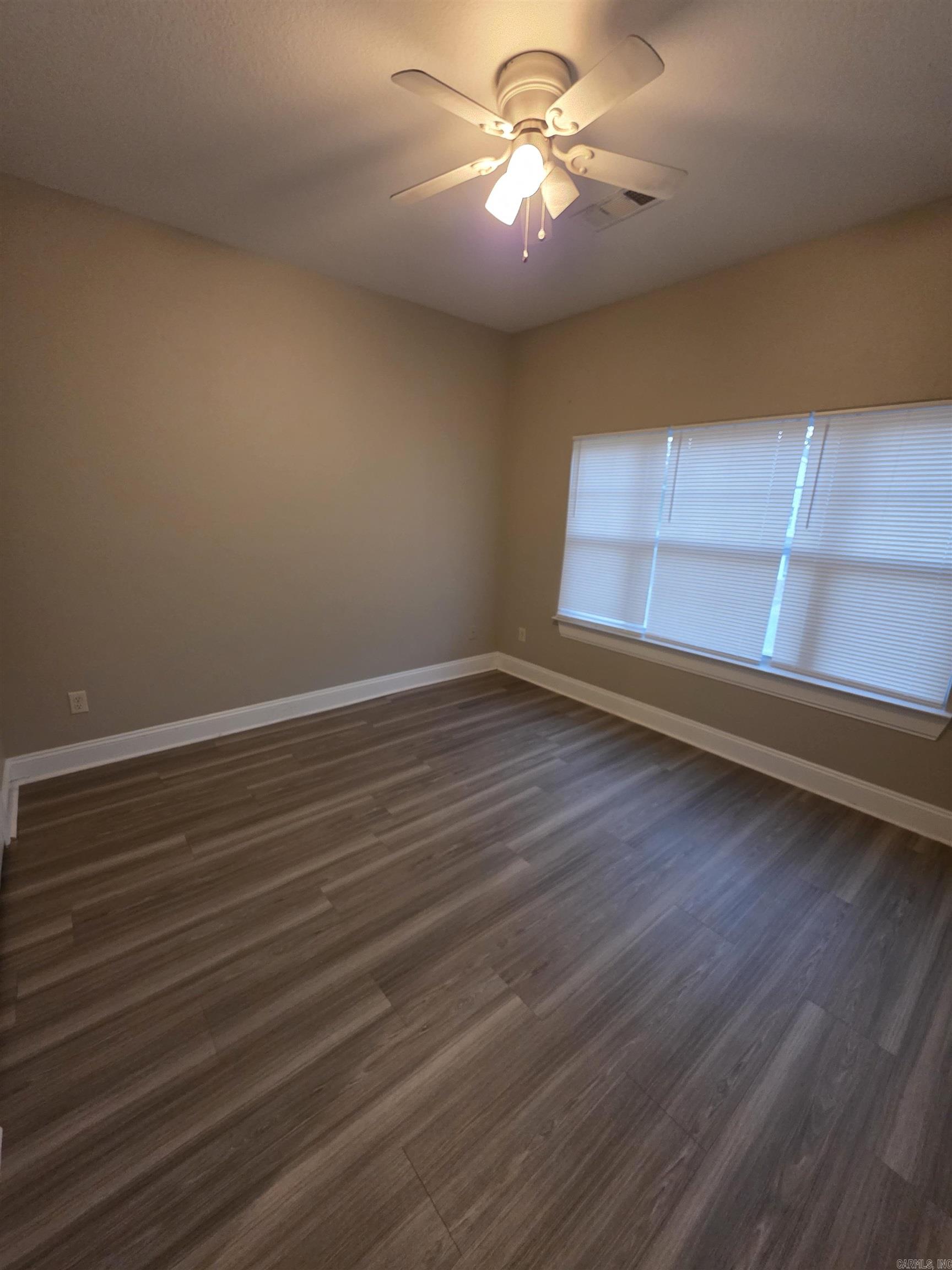 CAMRY COURT - Residential Lease