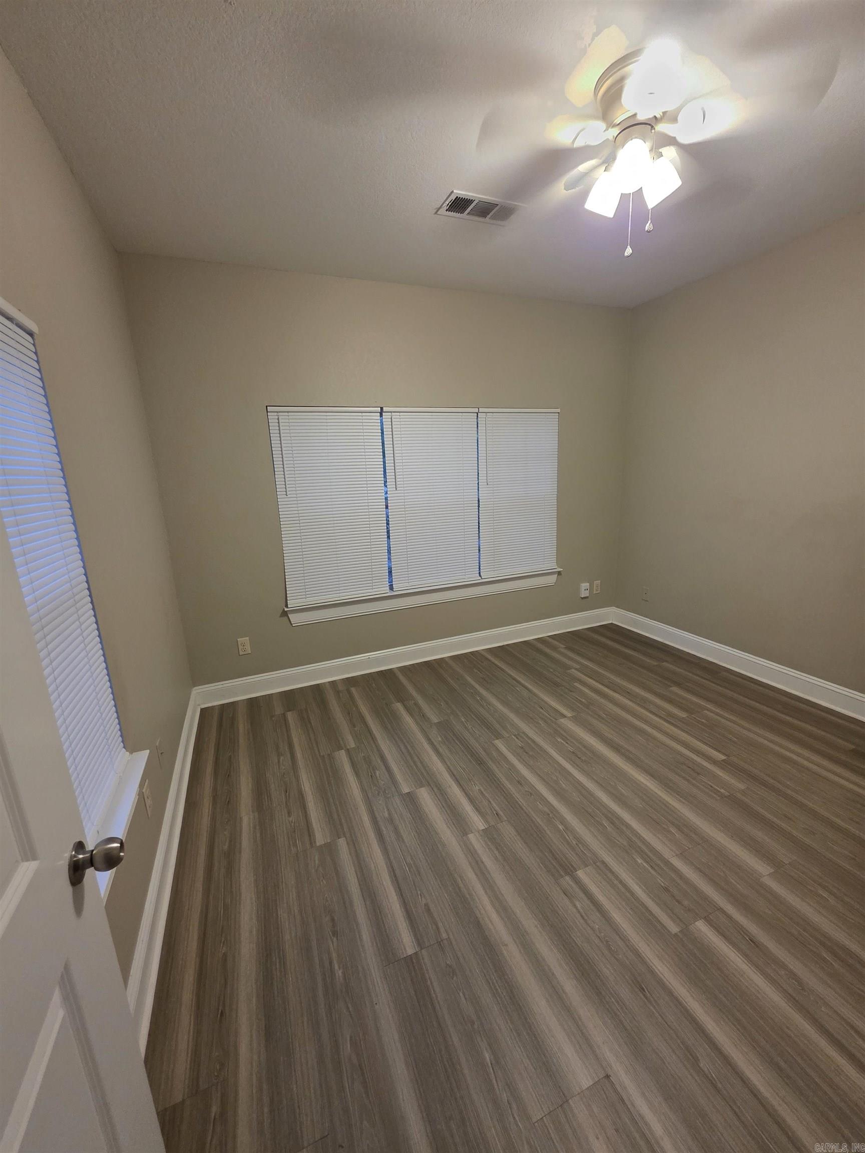 CAMRY COURT - Residential Lease