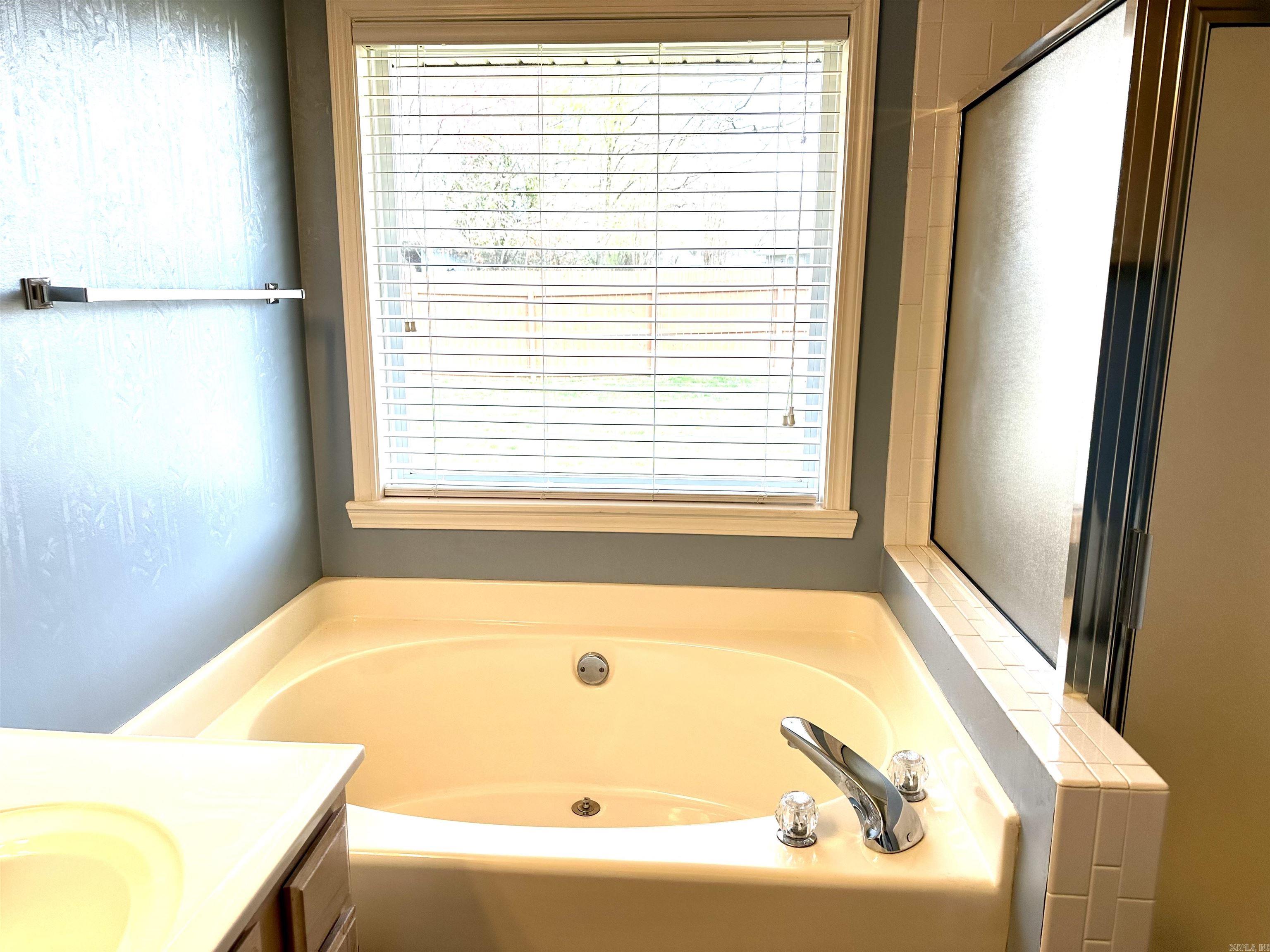 Delwood Manor 1st - Residential