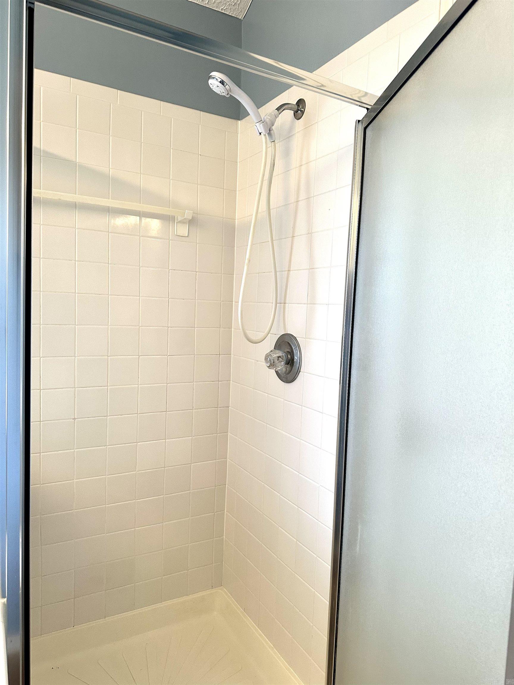 Delwood Manor 1st - Residential