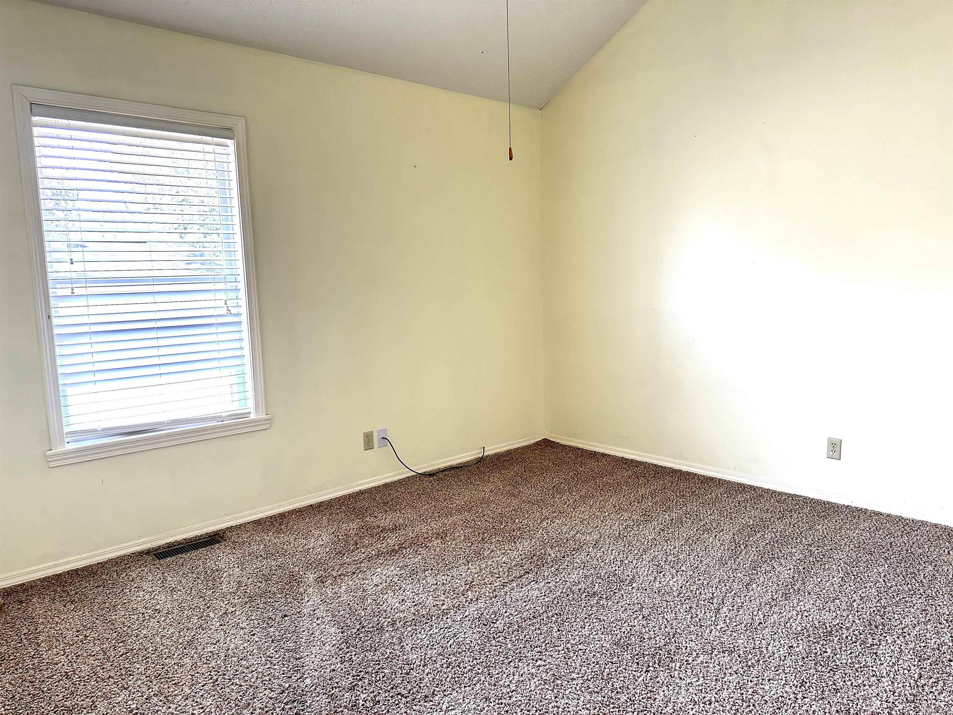 Delwood Manor 1st - Residential