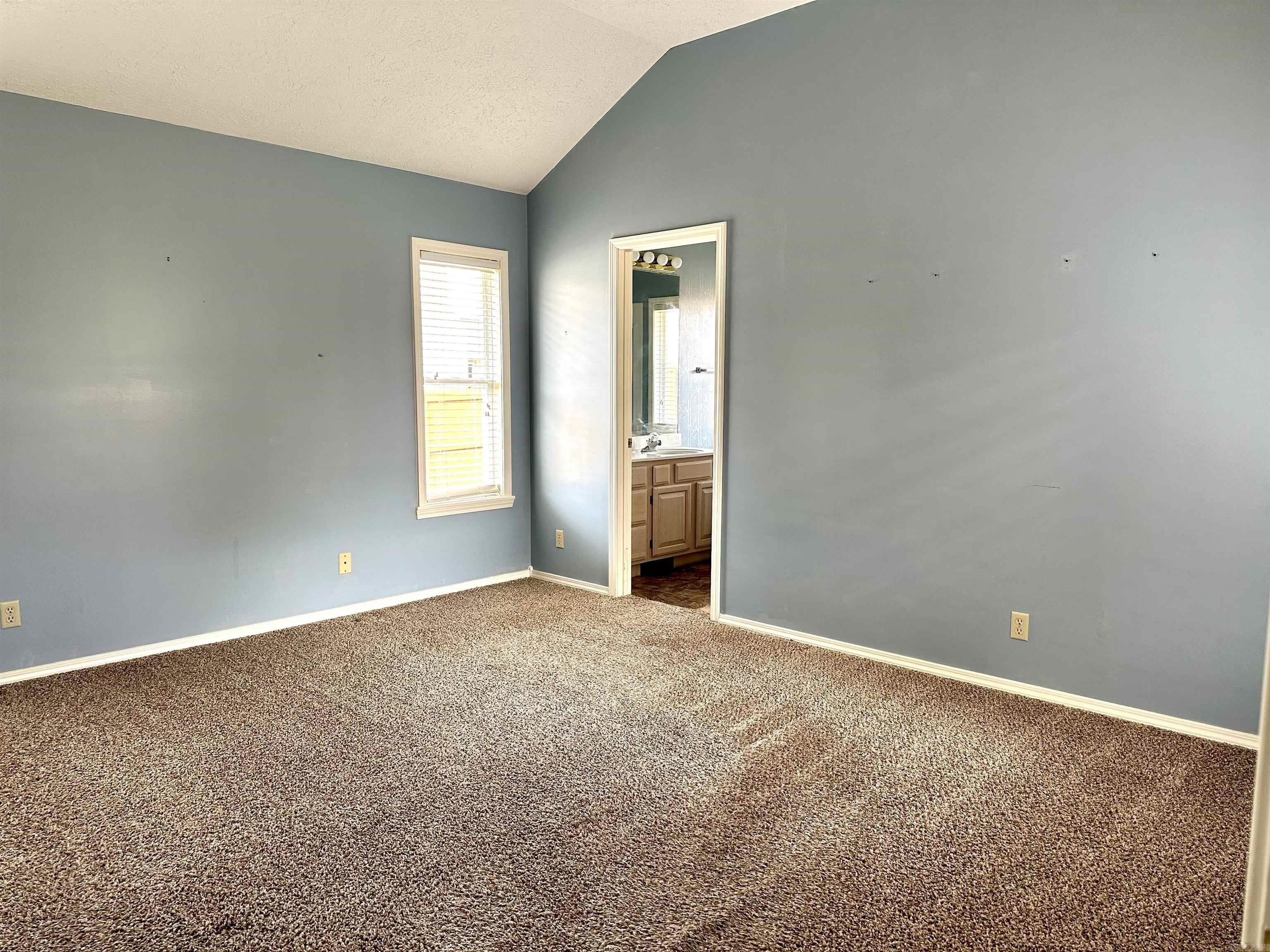 Delwood Manor 1st - Residential