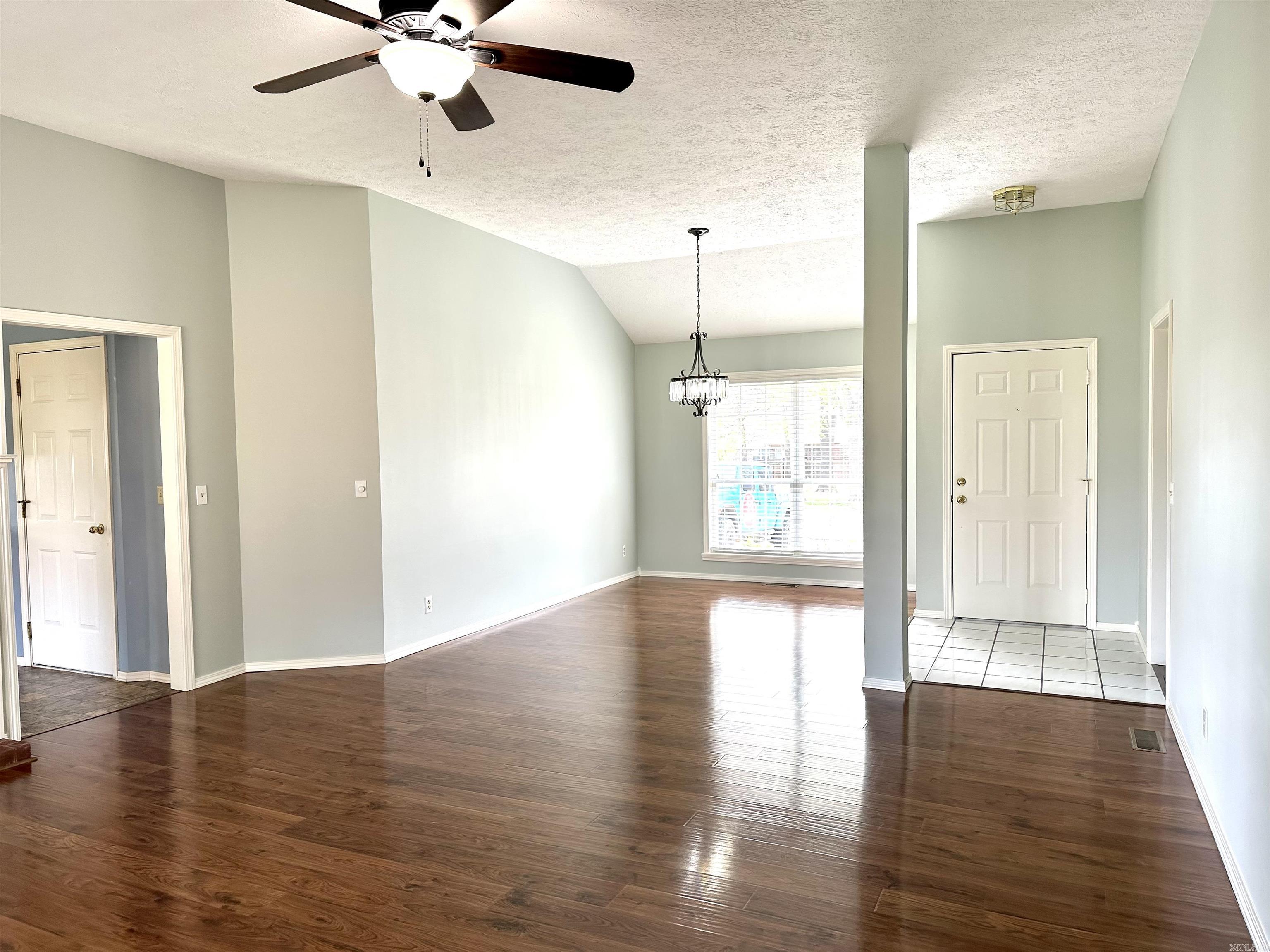 Delwood Manor 1st - Residential