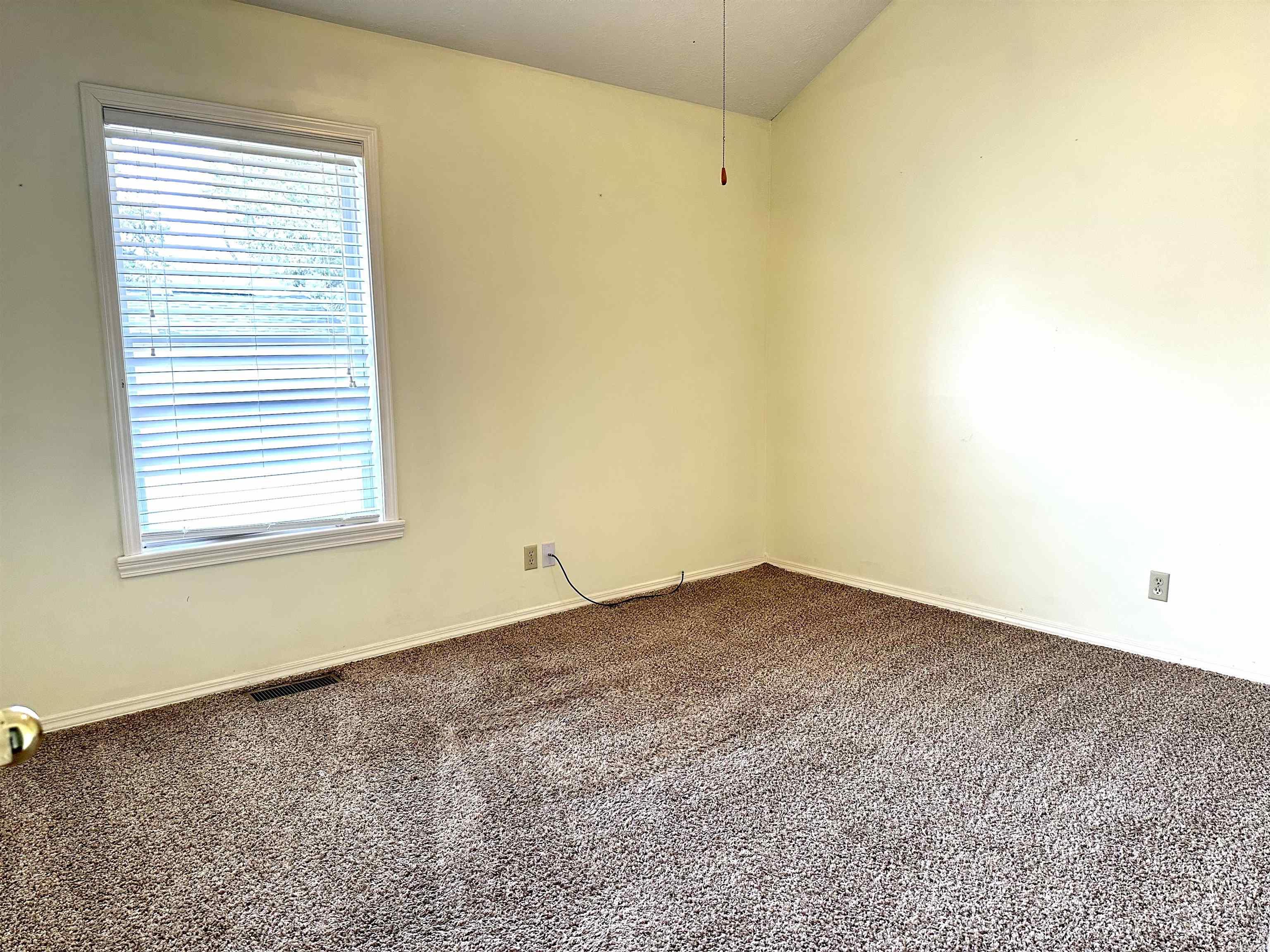 Delwood Manor 1st - Residential