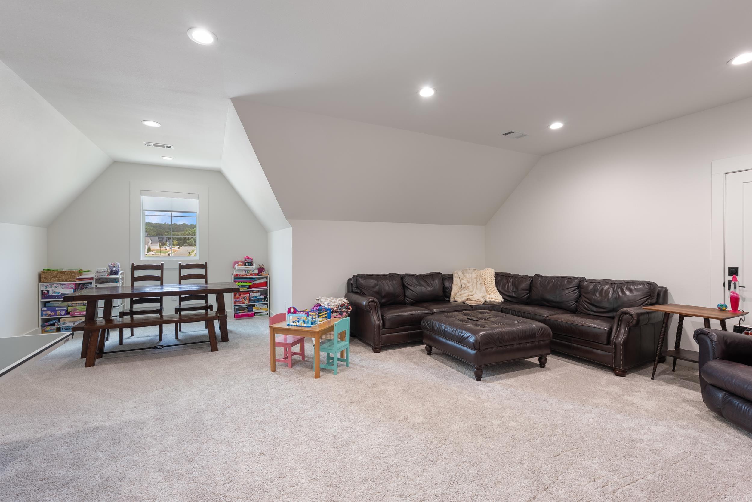 WINTERBROOK - Residential